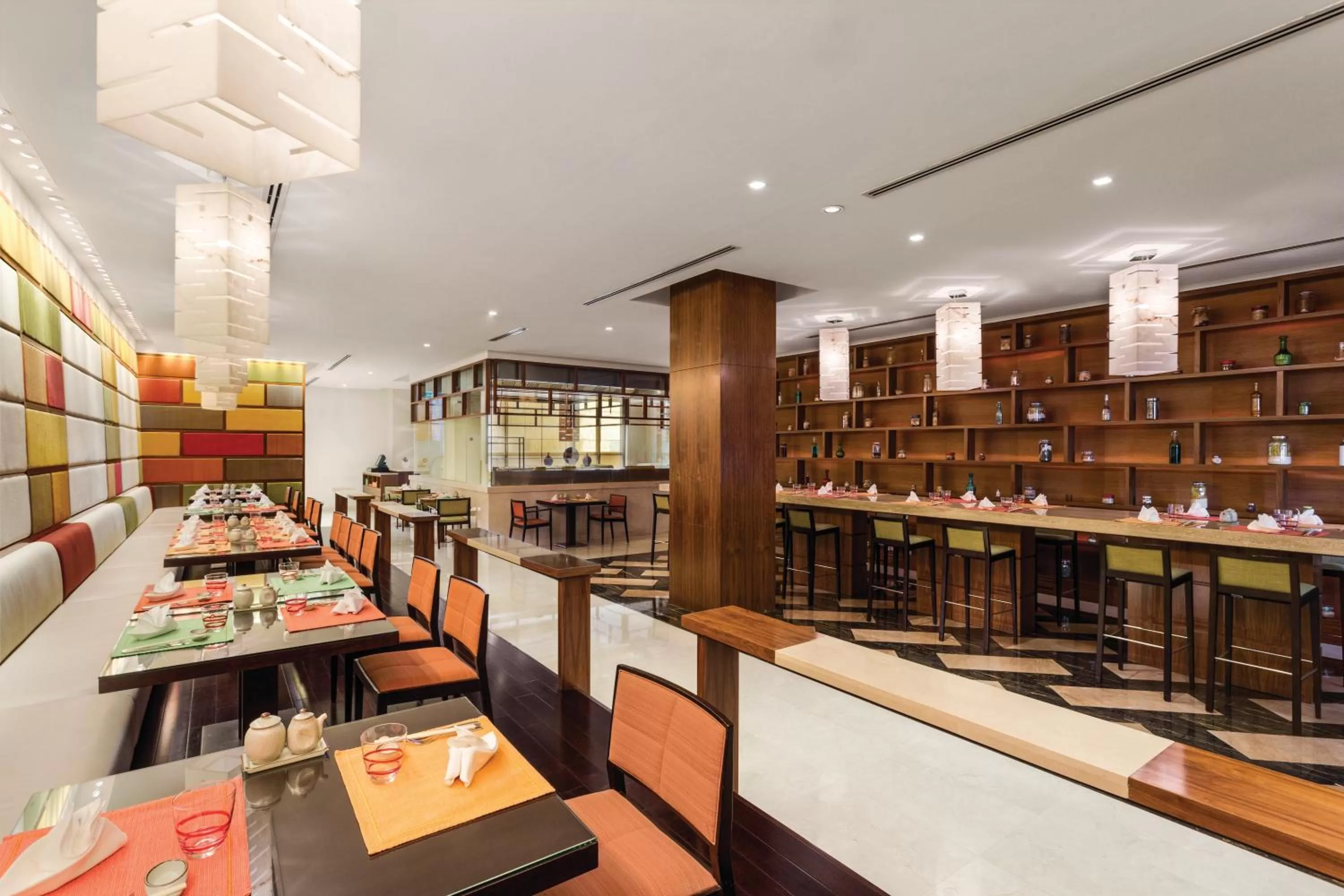 Restaurant/places to eat in Crowne Plaza - Dubai Jumeirah by IHG