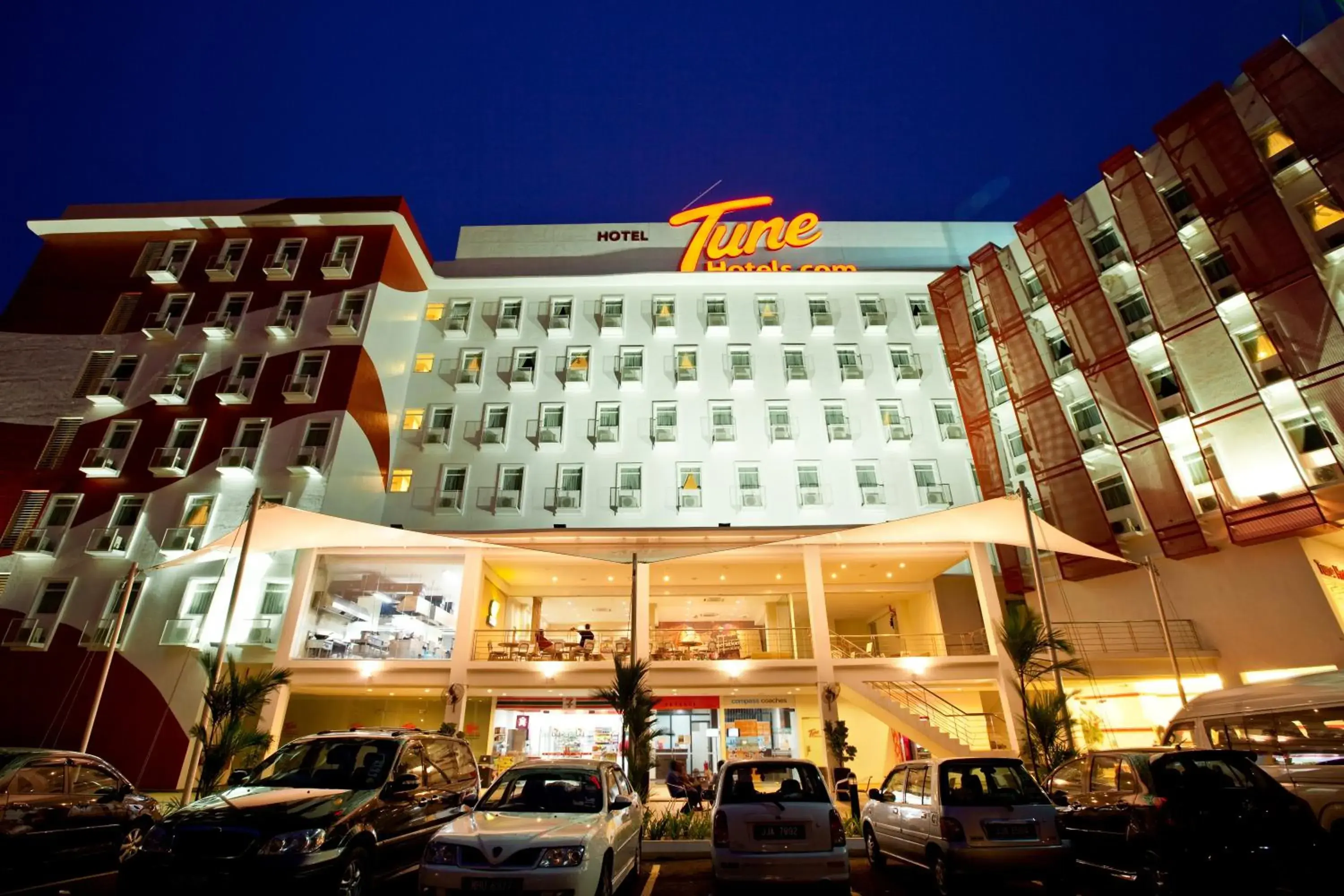 Facade/entrance in Tune Hotel - Danga Bay Johor