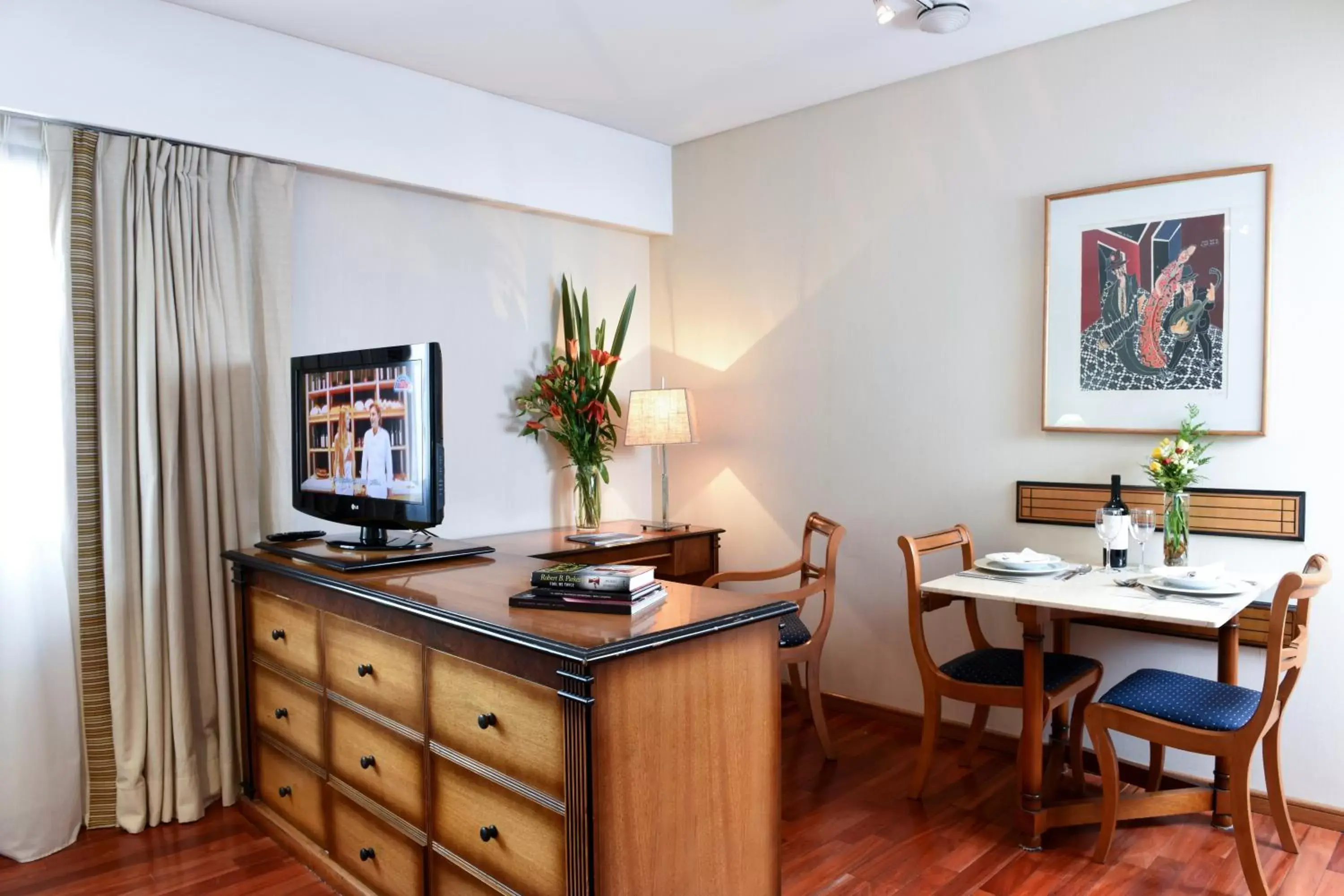 Decorative detail, TV/Entertainment Center in Argenta Tower Hotel & Suites