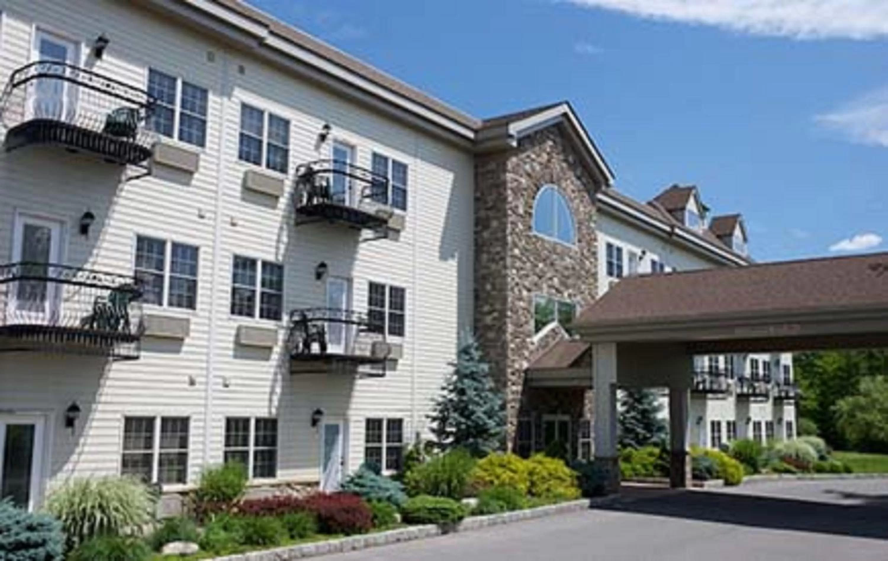 Property building in Split Rock Resort