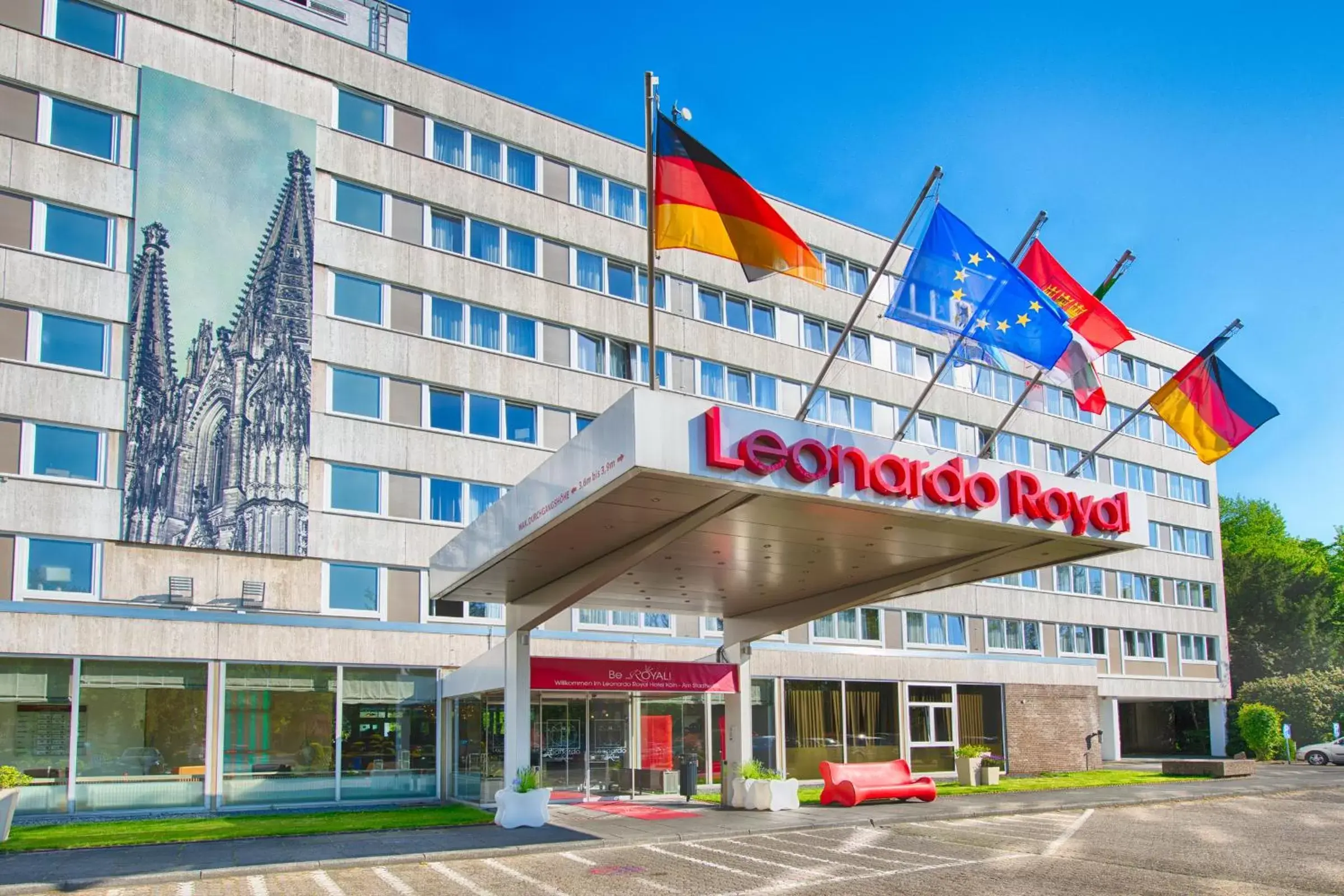 Facade/Entrance in Leonardo Royal Hotel Köln - Am Stadtwald