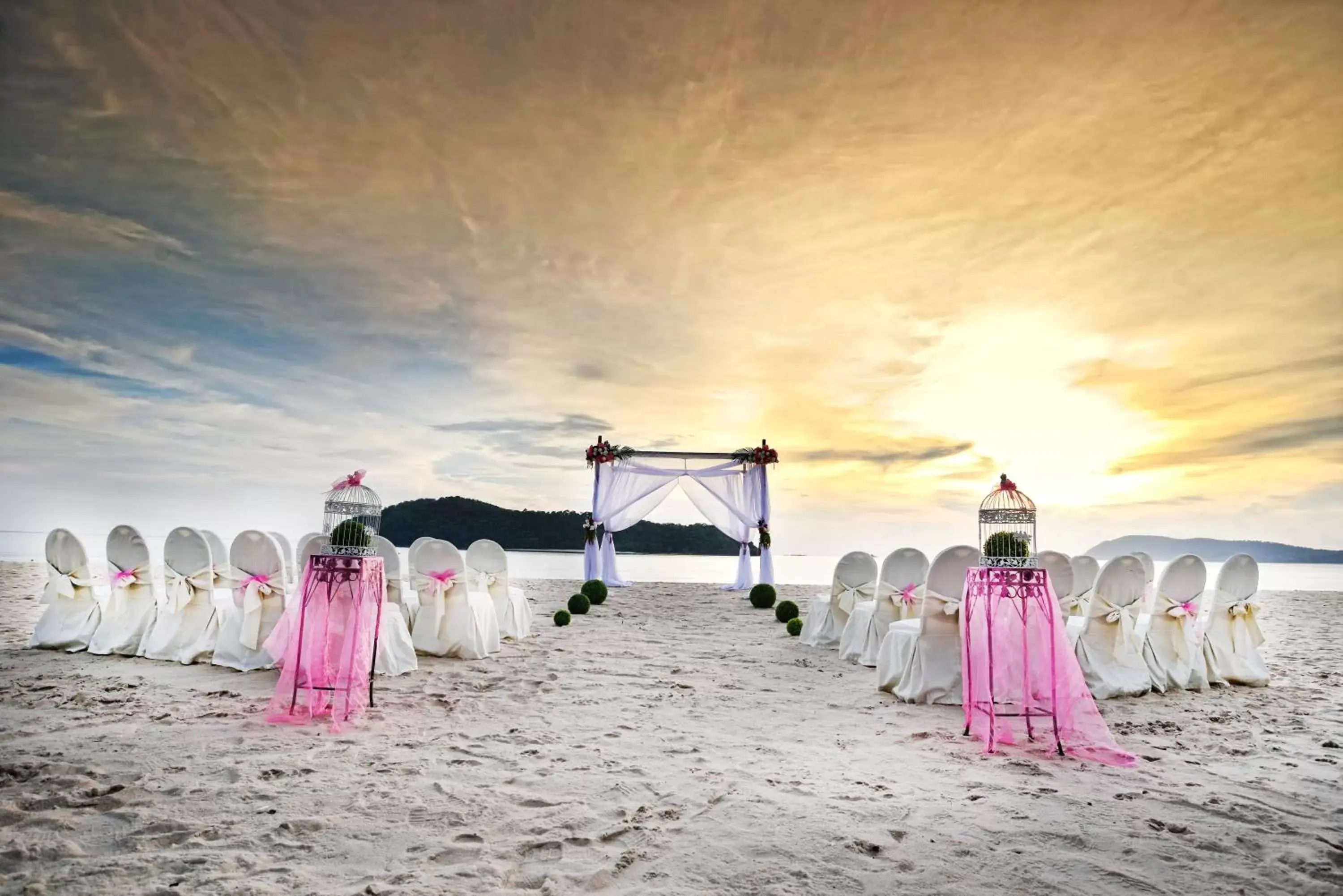 Beach, Banquet Facilities in Holiday Villa Beach Resort & Spa Langkawi