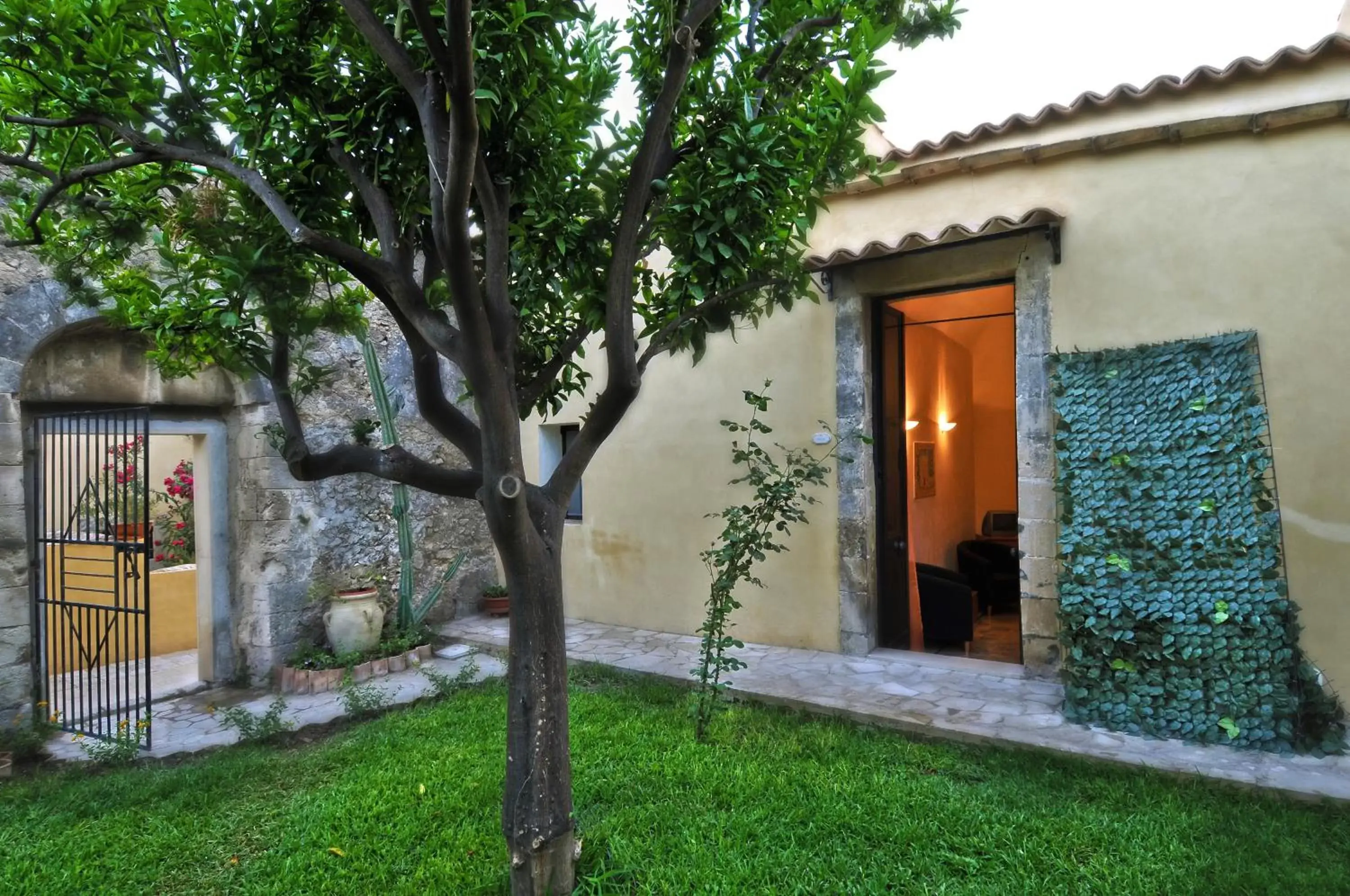 Facade/entrance, Property Building in Il Giardino Del Barocco