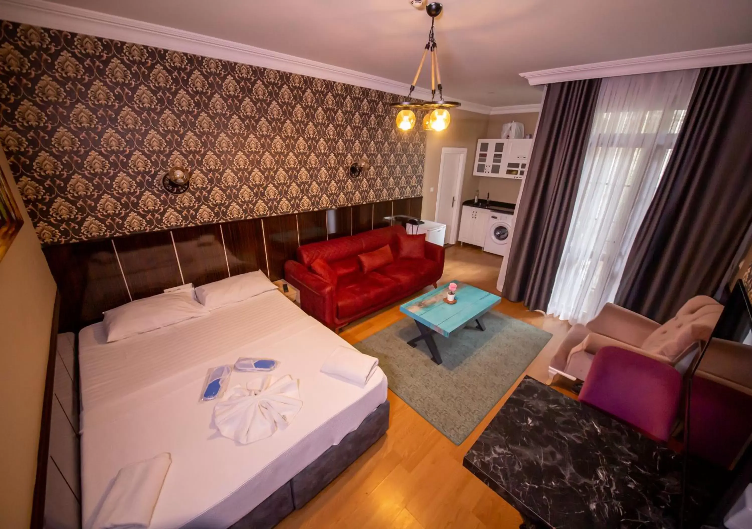 Family Room with Private Bathroom in Royal Palace Hotel Family Room with Private Bathroom in Royal Palace Hotel