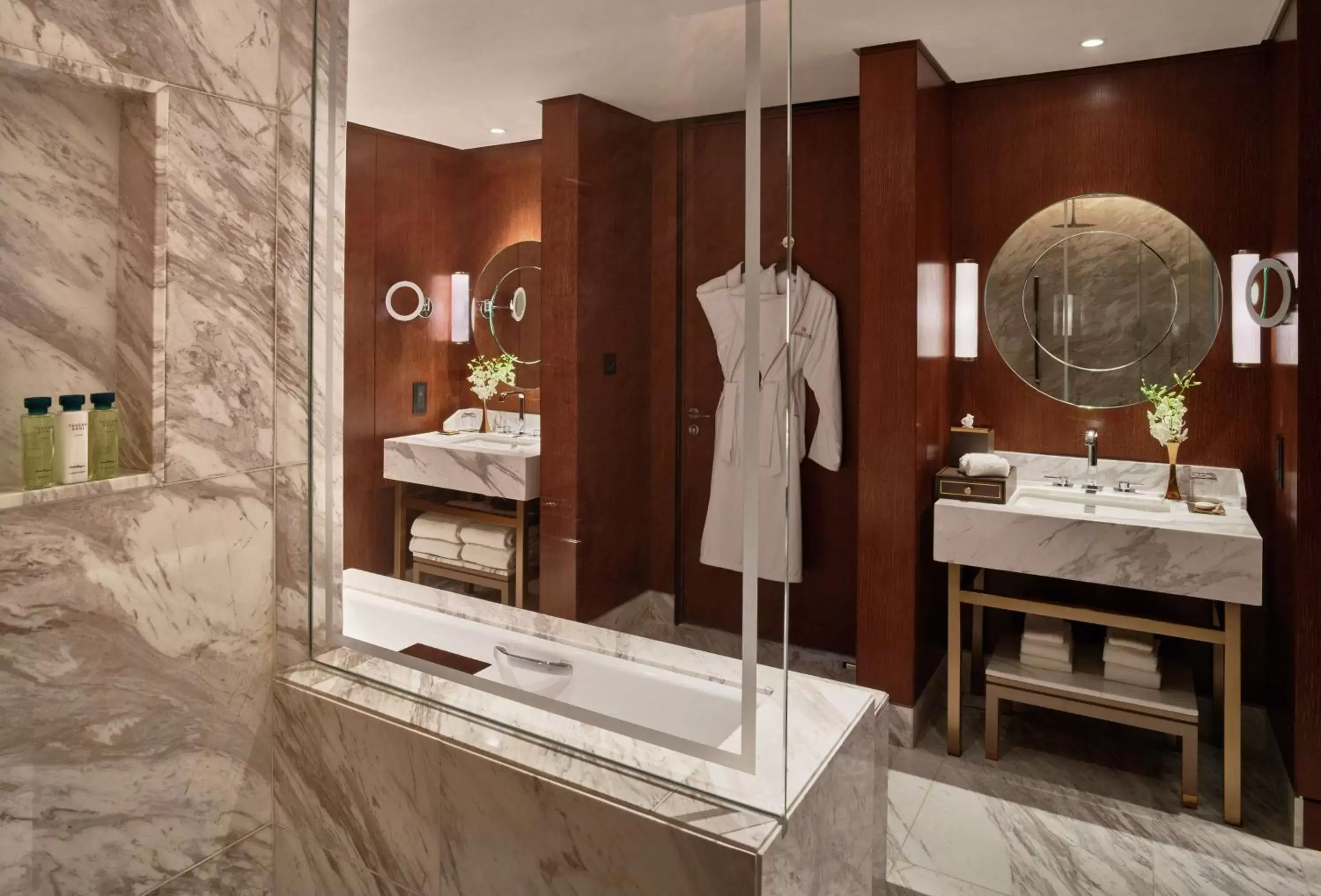 Bathroom in Waldorf Astoria Dubai International Financial Centre