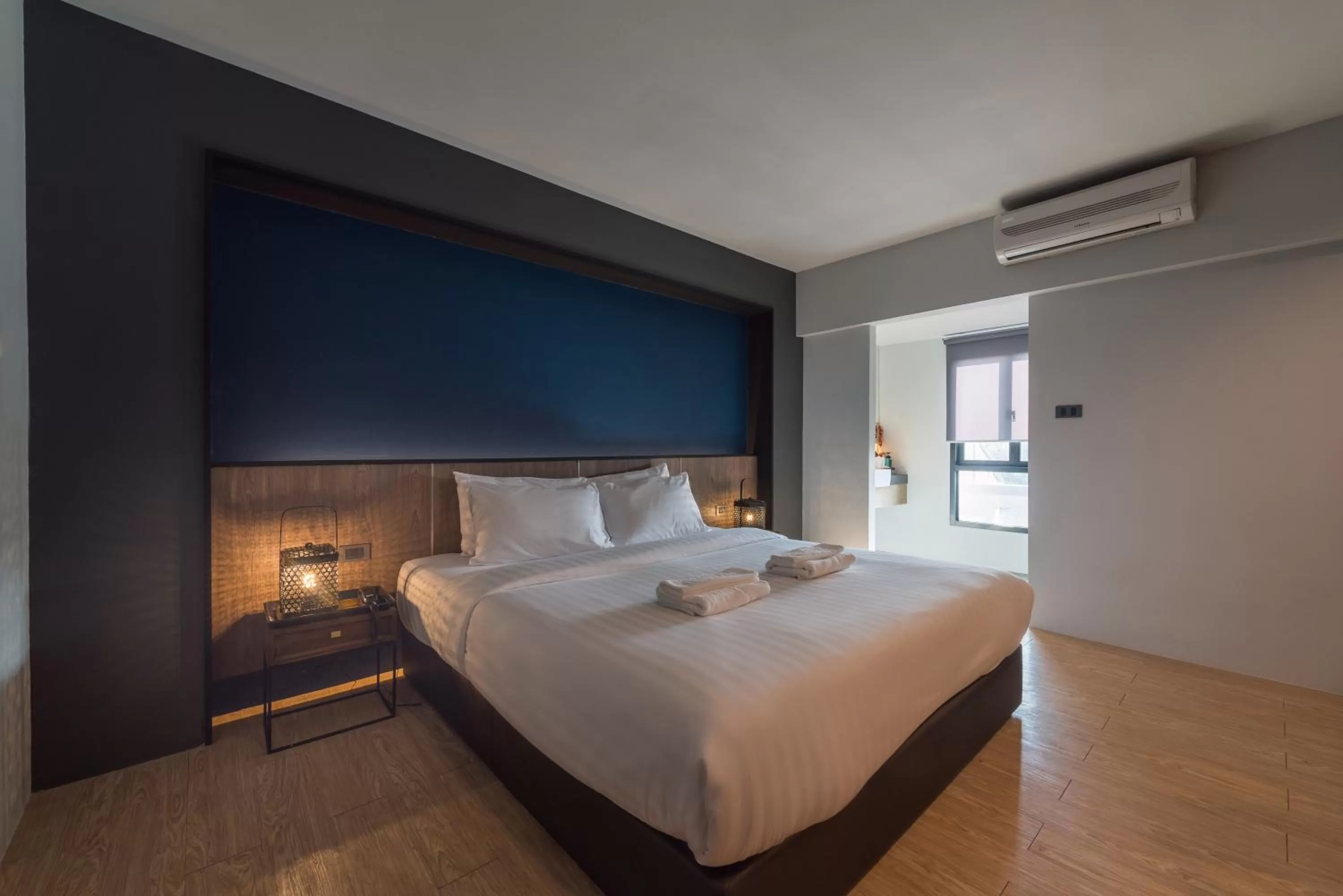 Bedroom, Bed in L Nimman