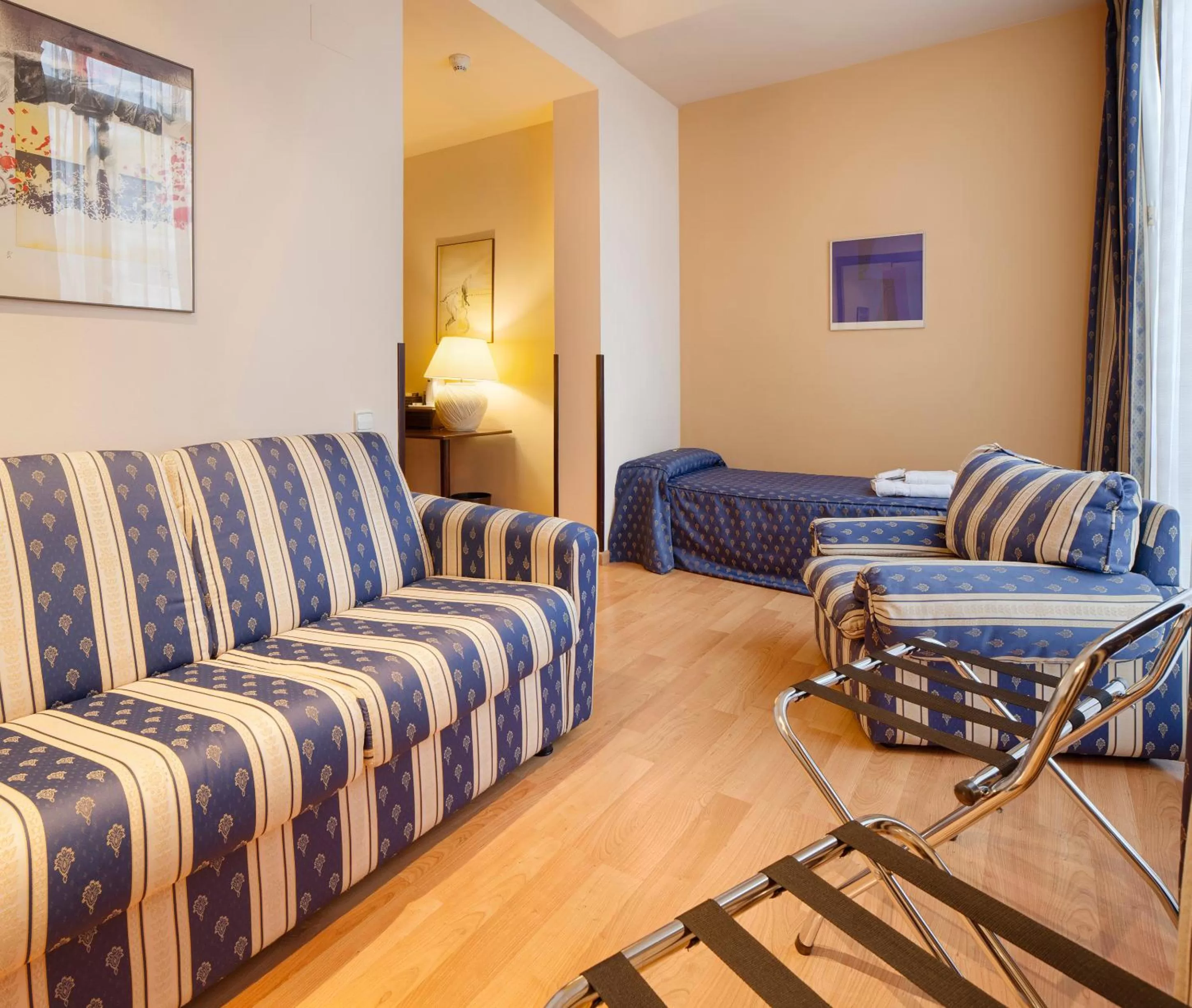 Seating area in Atlantis by Atbcn