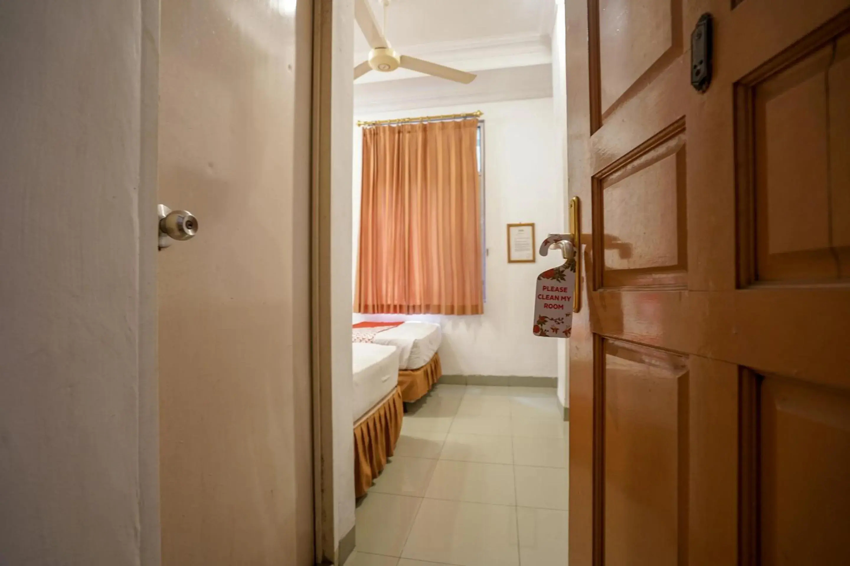 Bedroom, Bathroom in OYO 1173 Hotel Shofa Marwah