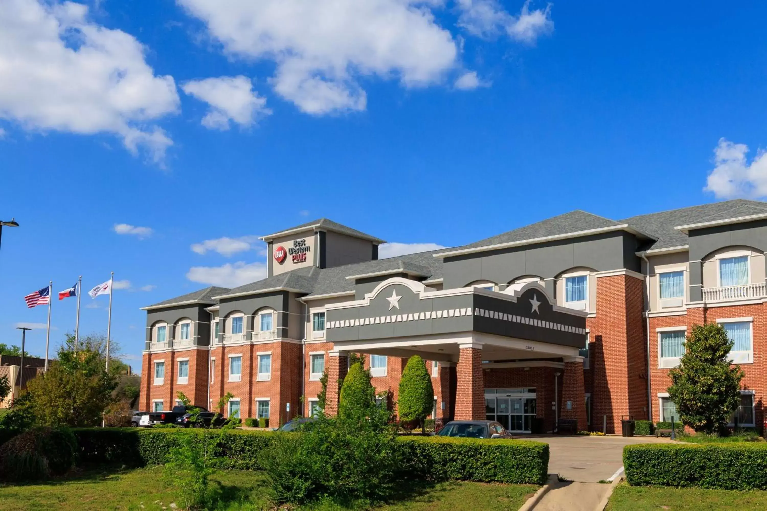 Property Building in Best Western Plus Duncanville/Dallas