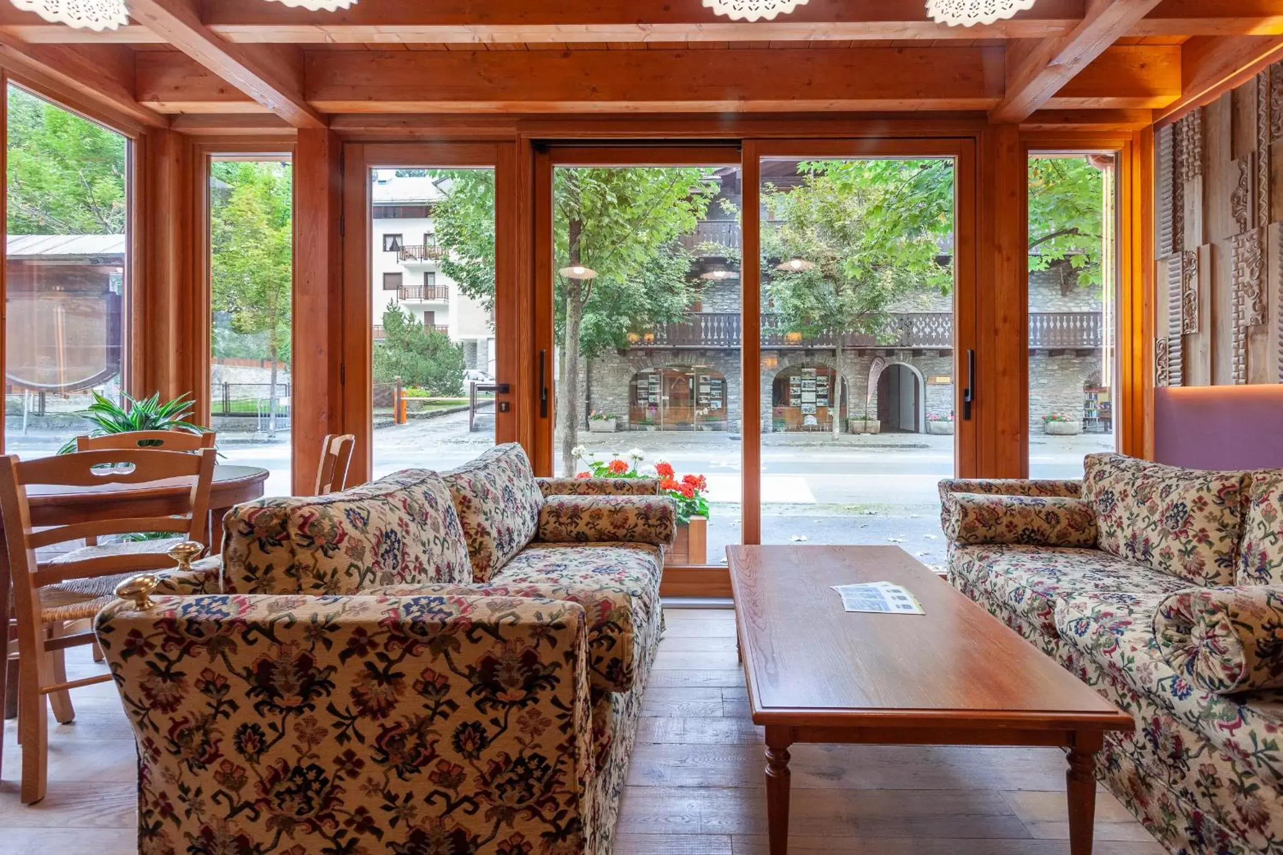 Seating Area in Residence Le Grand Chalet