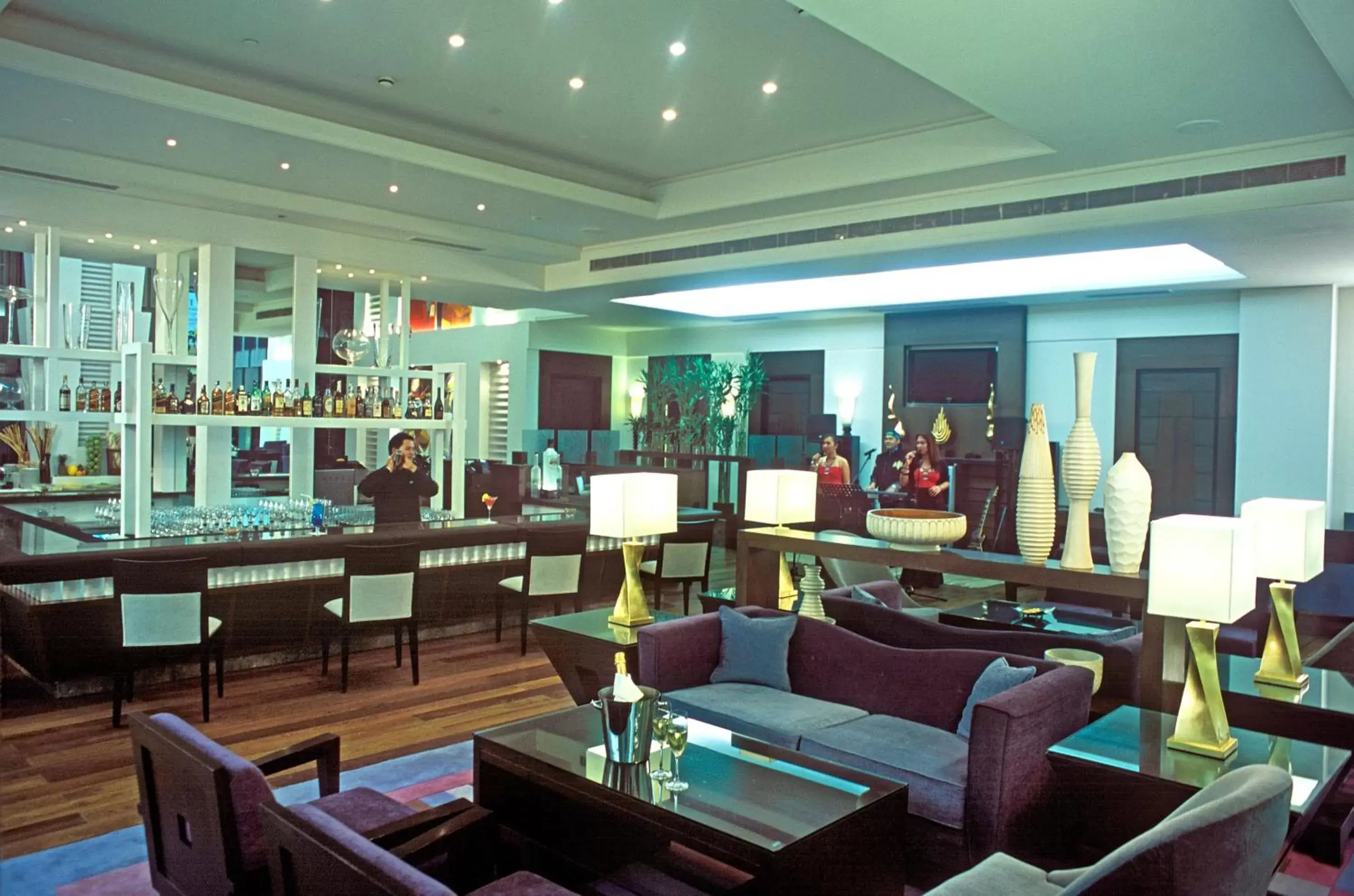 Lounge or bar in Radisson Noida Lounge or bar in Radisson Noida