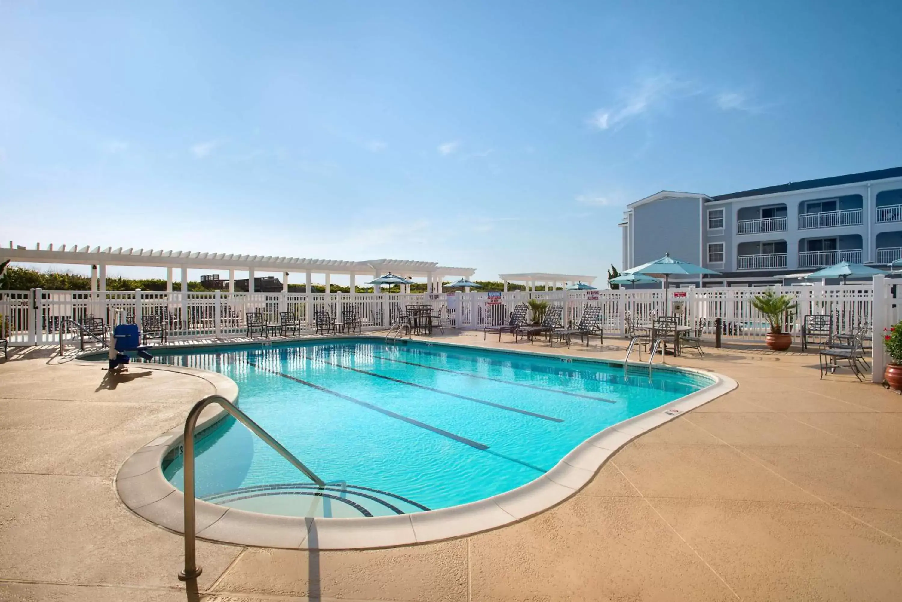 Pool view, Swimming Pool in Hampton Inn & Suites Outer Banks/Corolla