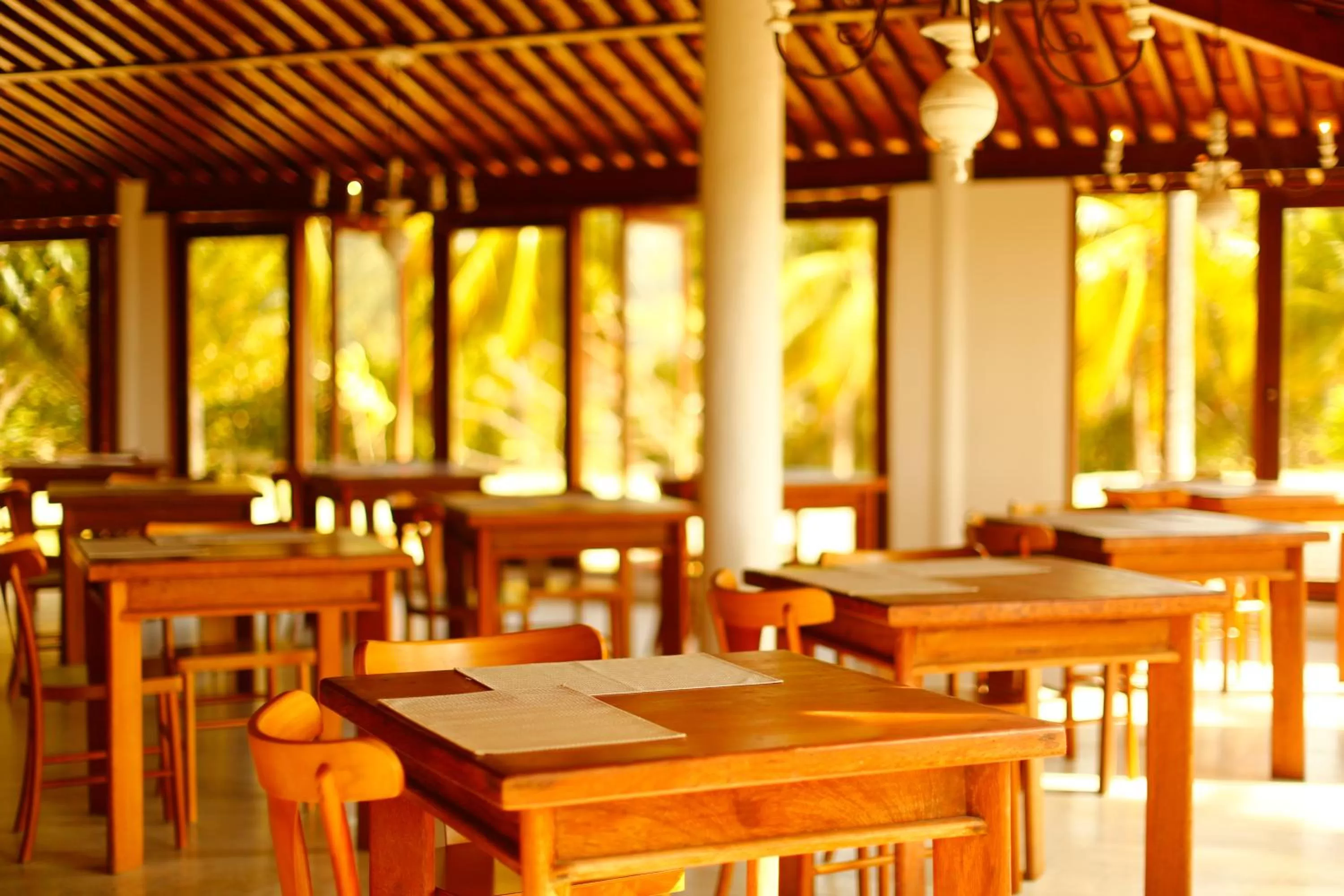 Restaurant/places to eat in Angá Beach Hotel