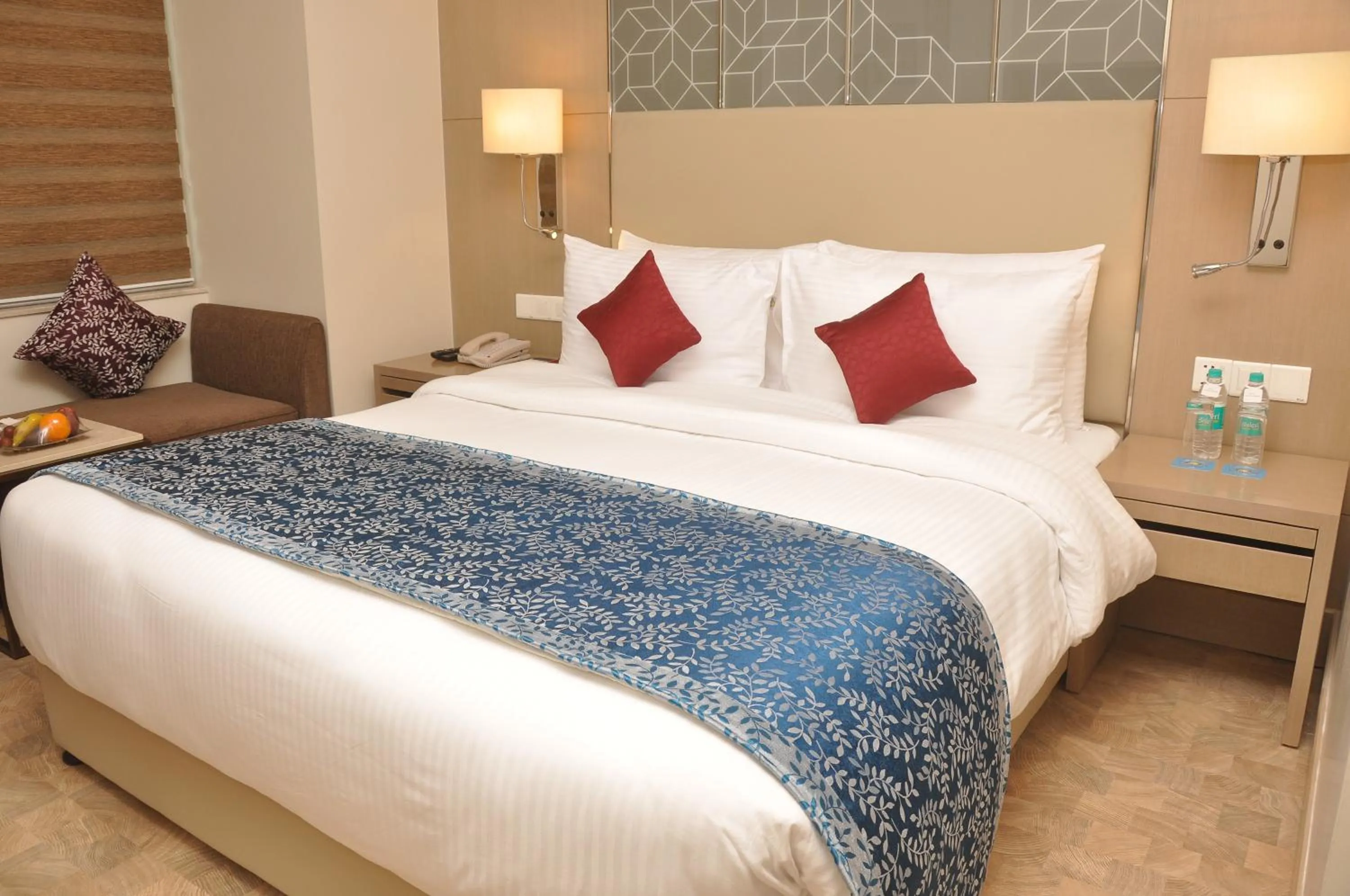 Photo of the whole room, Bed in Days Hotel Jaipur Tonk Road By Wyndham