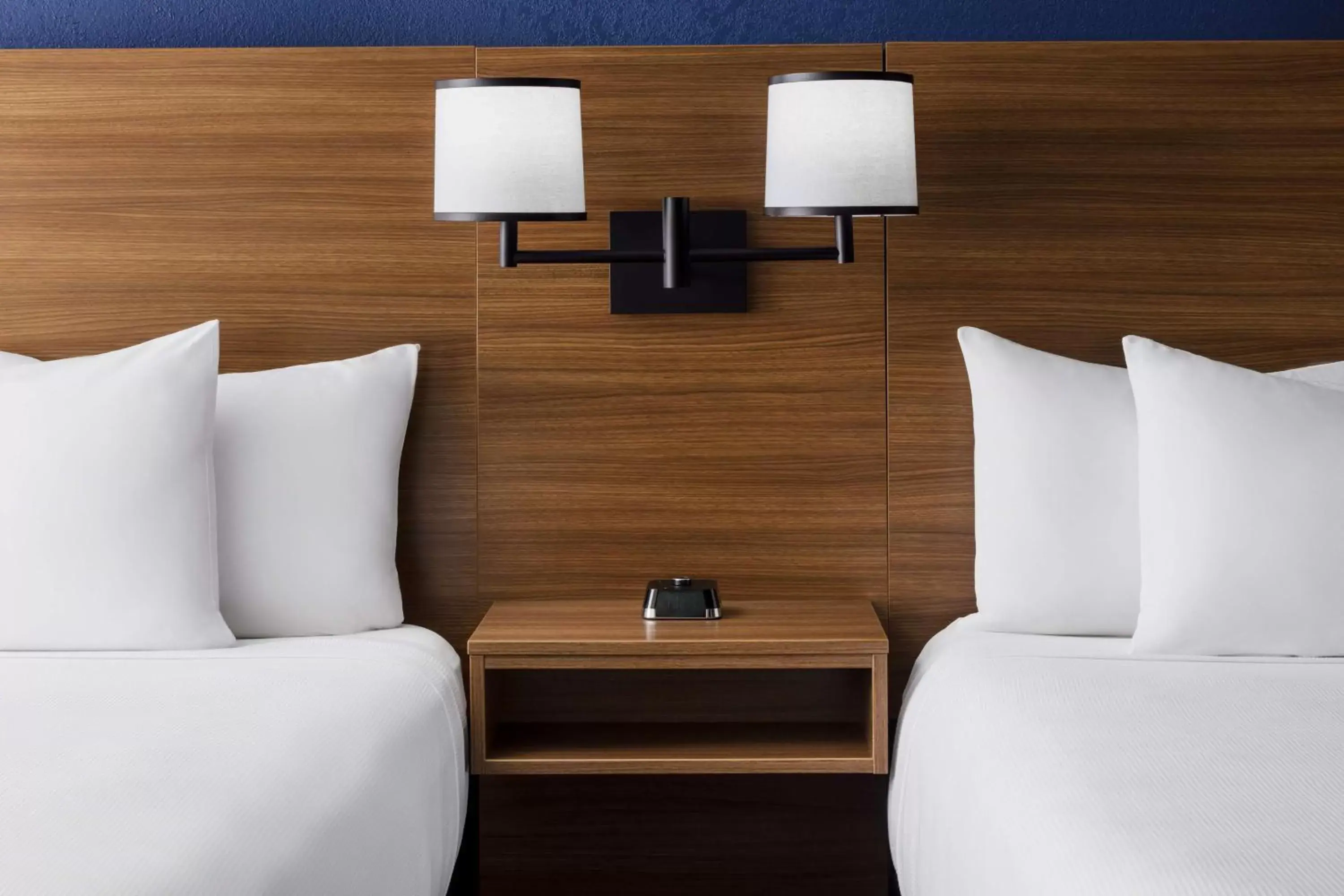 Bedroom, Seating Area in Hyatt Place across from Universal Orlando Resort