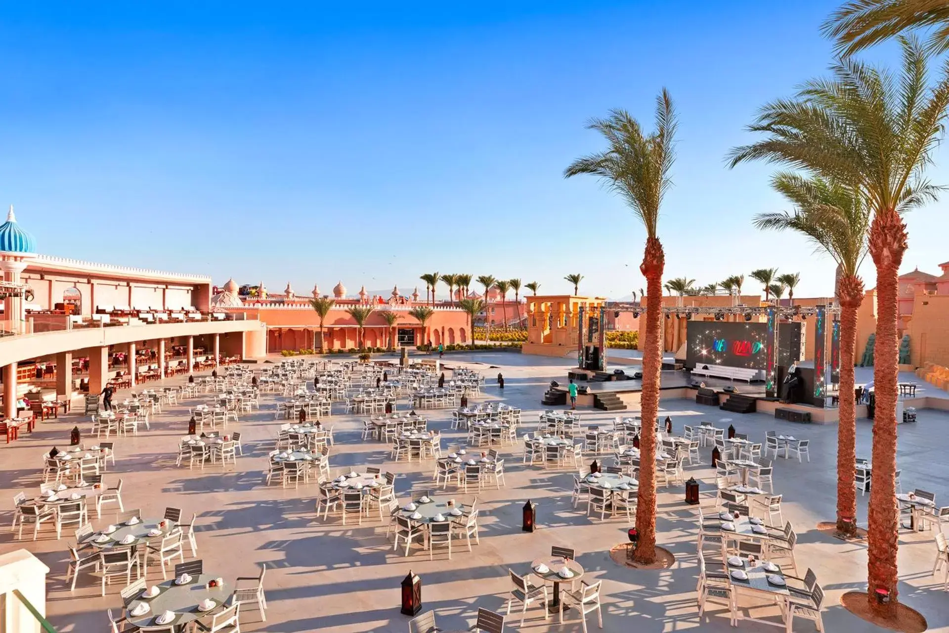 Restaurant/places to eat in Pickalbatros Alf Leila Wa Leila Resort - Neverland Hurghada