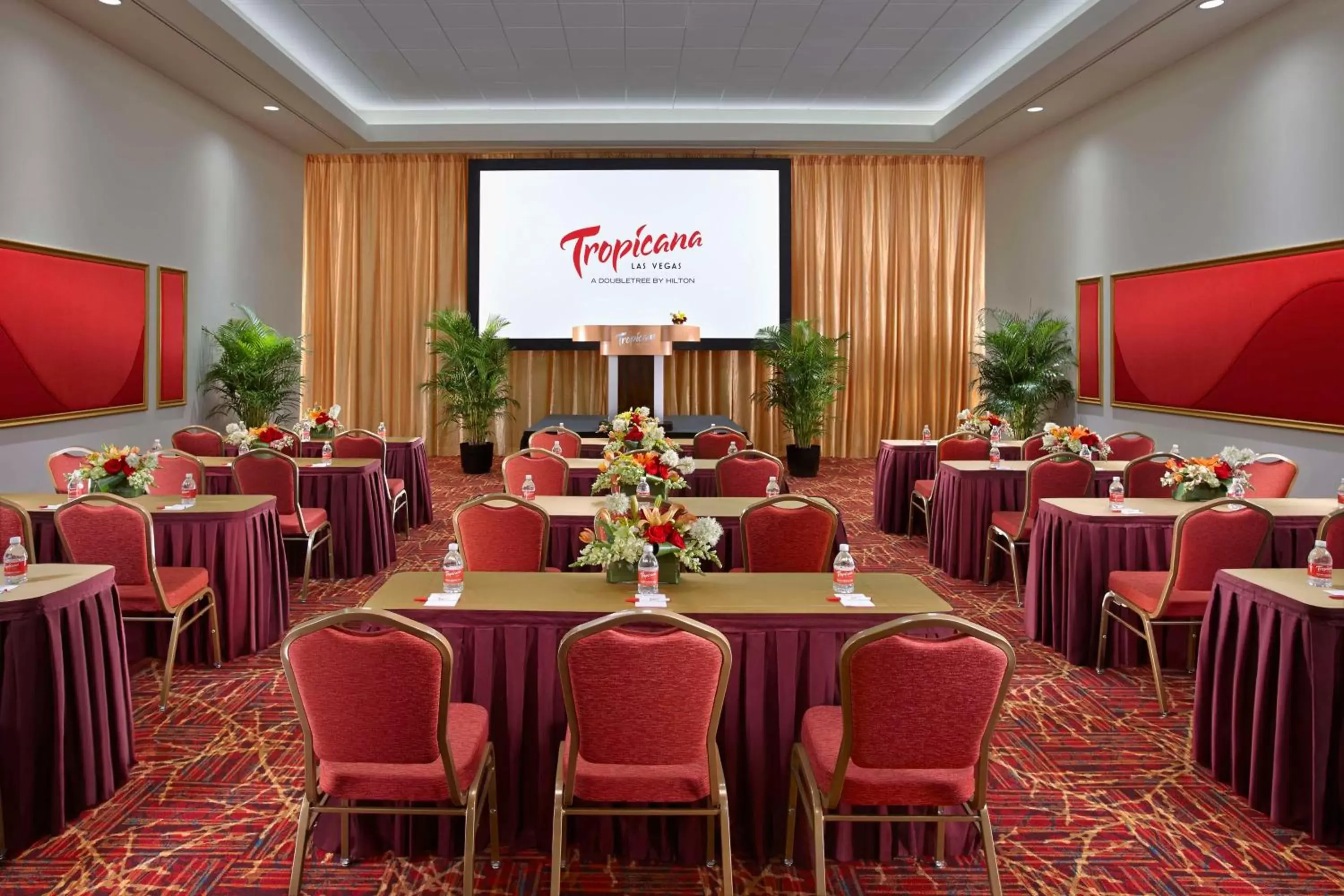 Meeting/conference room, Restaurant/Places to Eat in Tropicana Las Vegas a DoubleTree by Hilton Resort & Casino - Free Parking