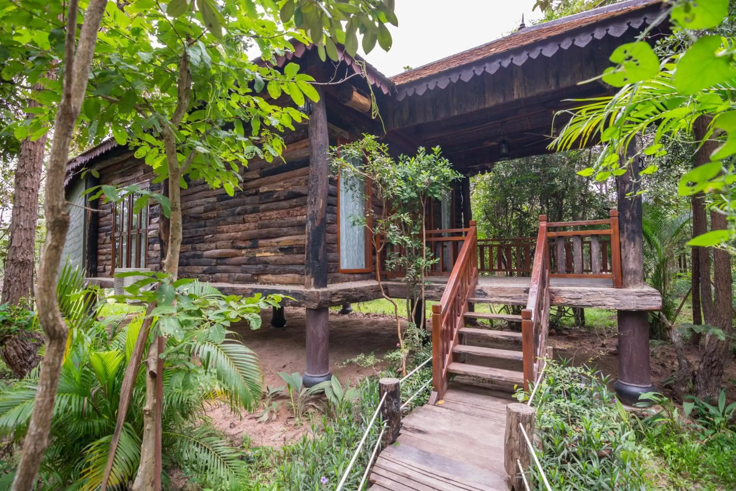 Facade/entrance, Property Building in Bong Thom Forest Lodge