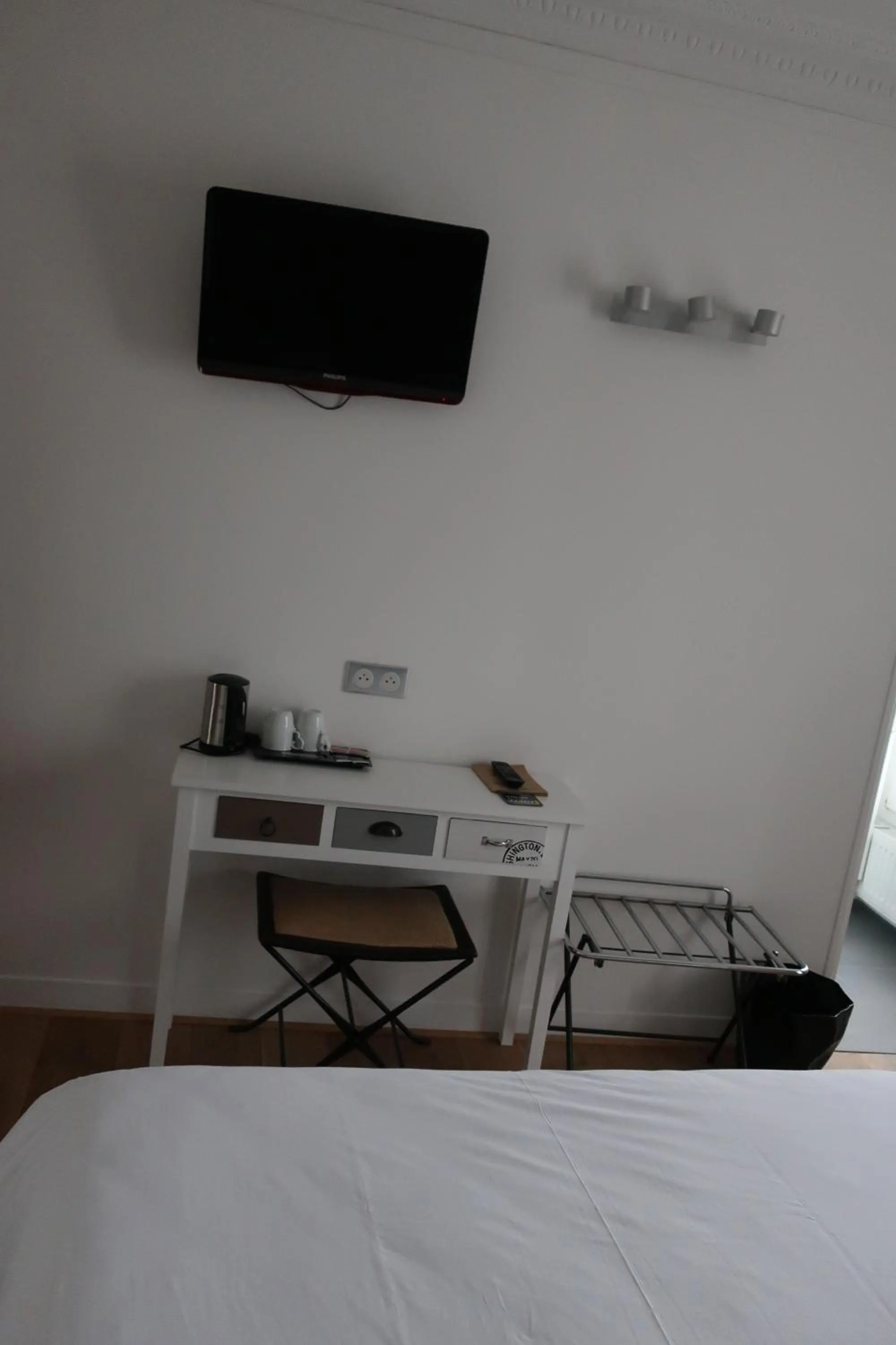 TV and multimedia, Bed in L'Amiral