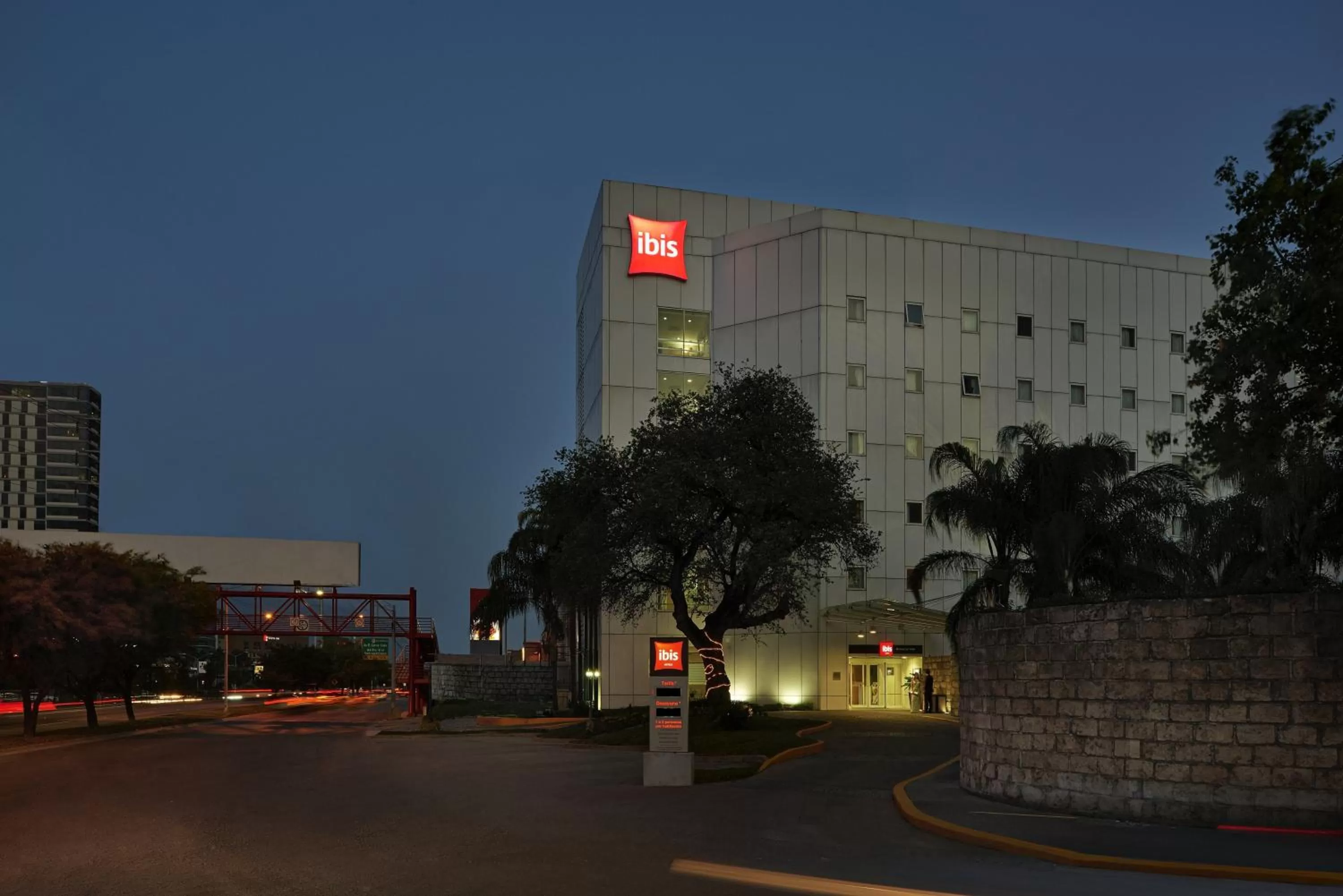 Other in Ibis Monterrey Valle