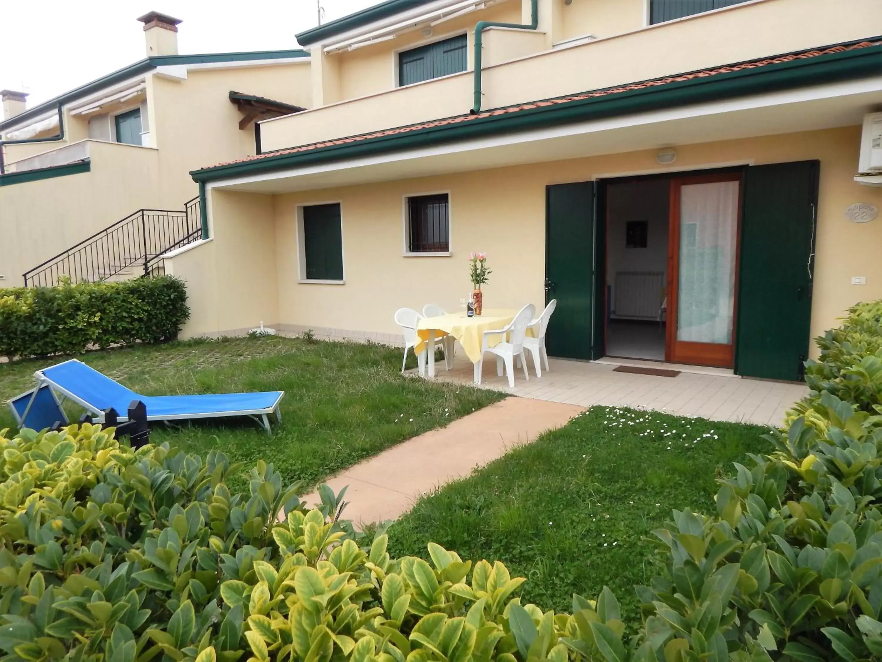 Patio, Property Building in Villaggio dei Fiori Apart- Hotel 3 Stars - Family Resort