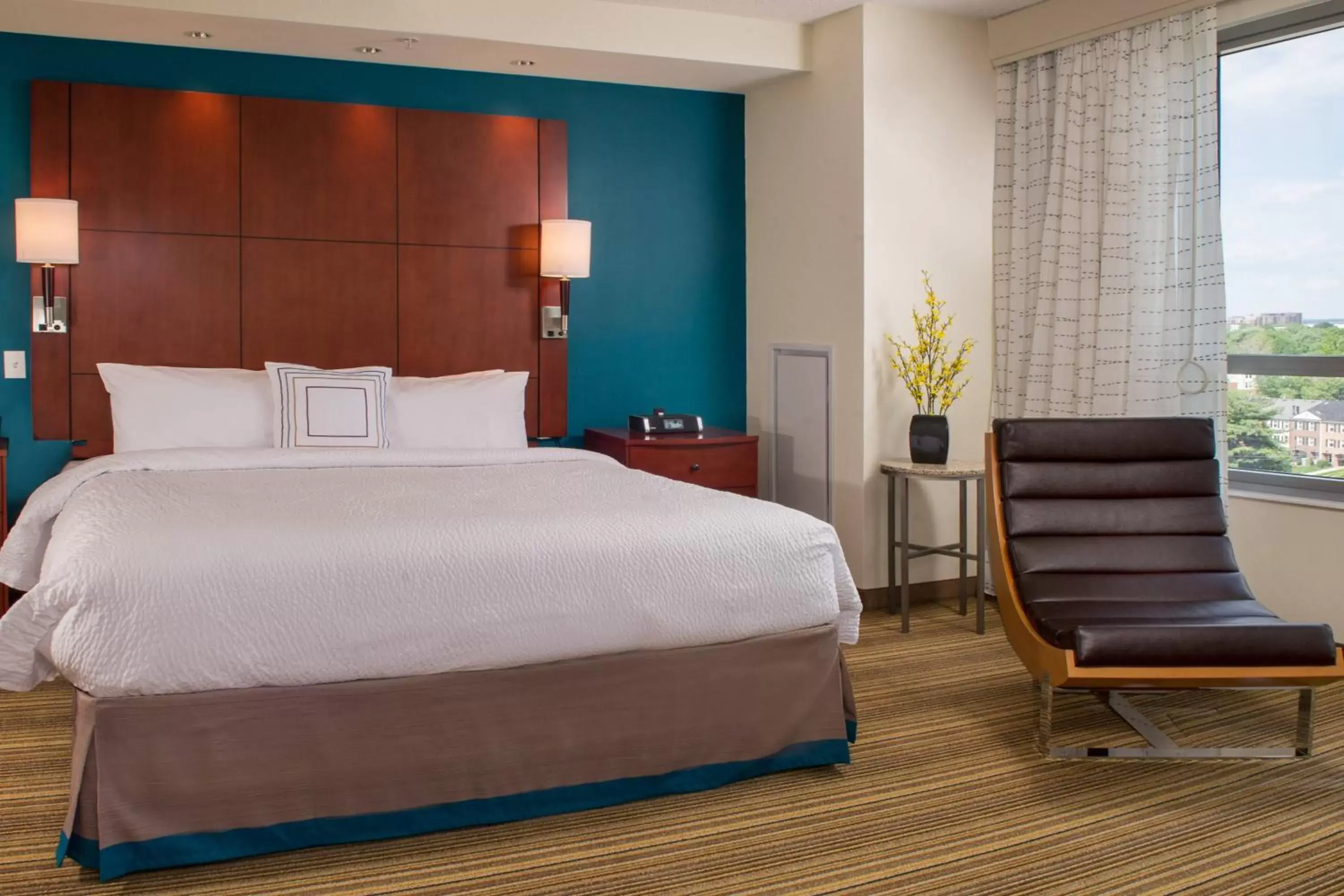 Bedroom, Bed in Residence Inn by Marriott Arlington Ballston