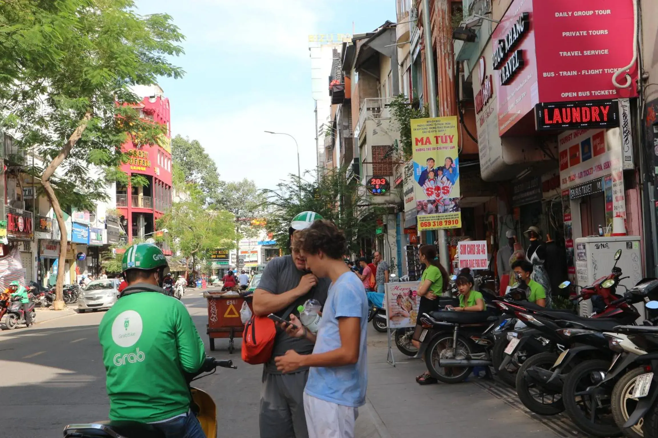 Neighbourhood in Long Hostel