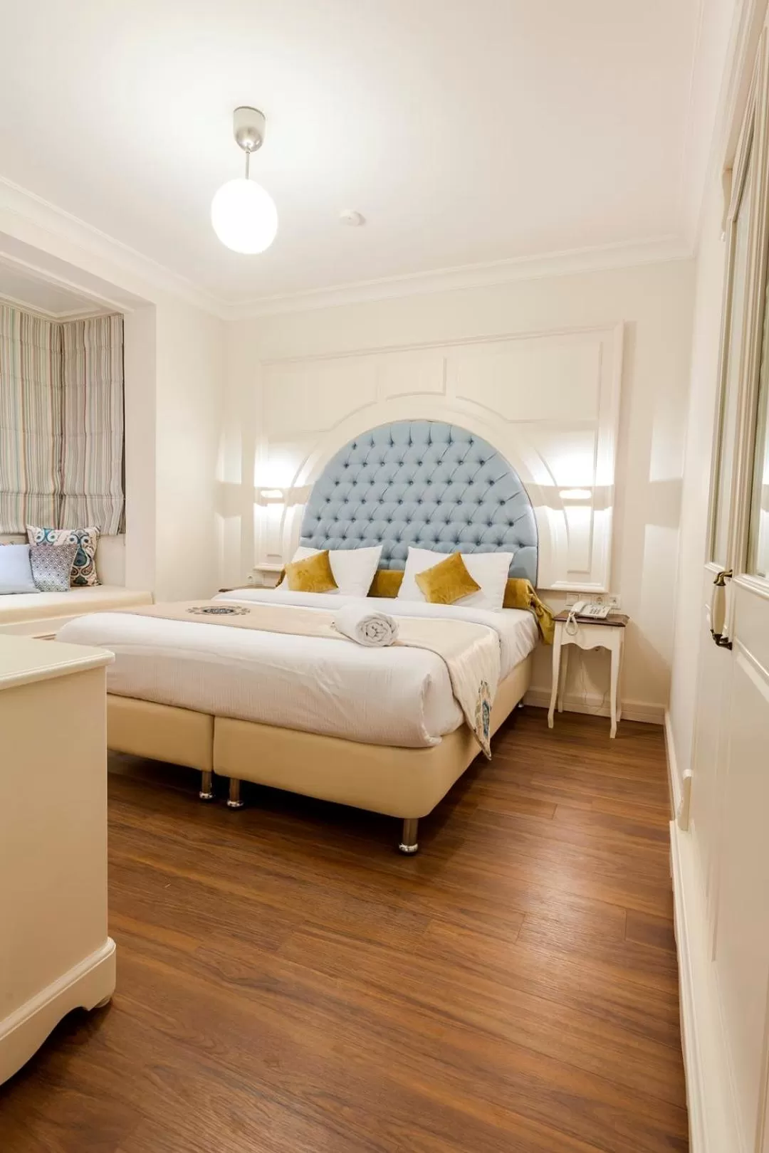 Bed in Salbakos Herakleia Hotel