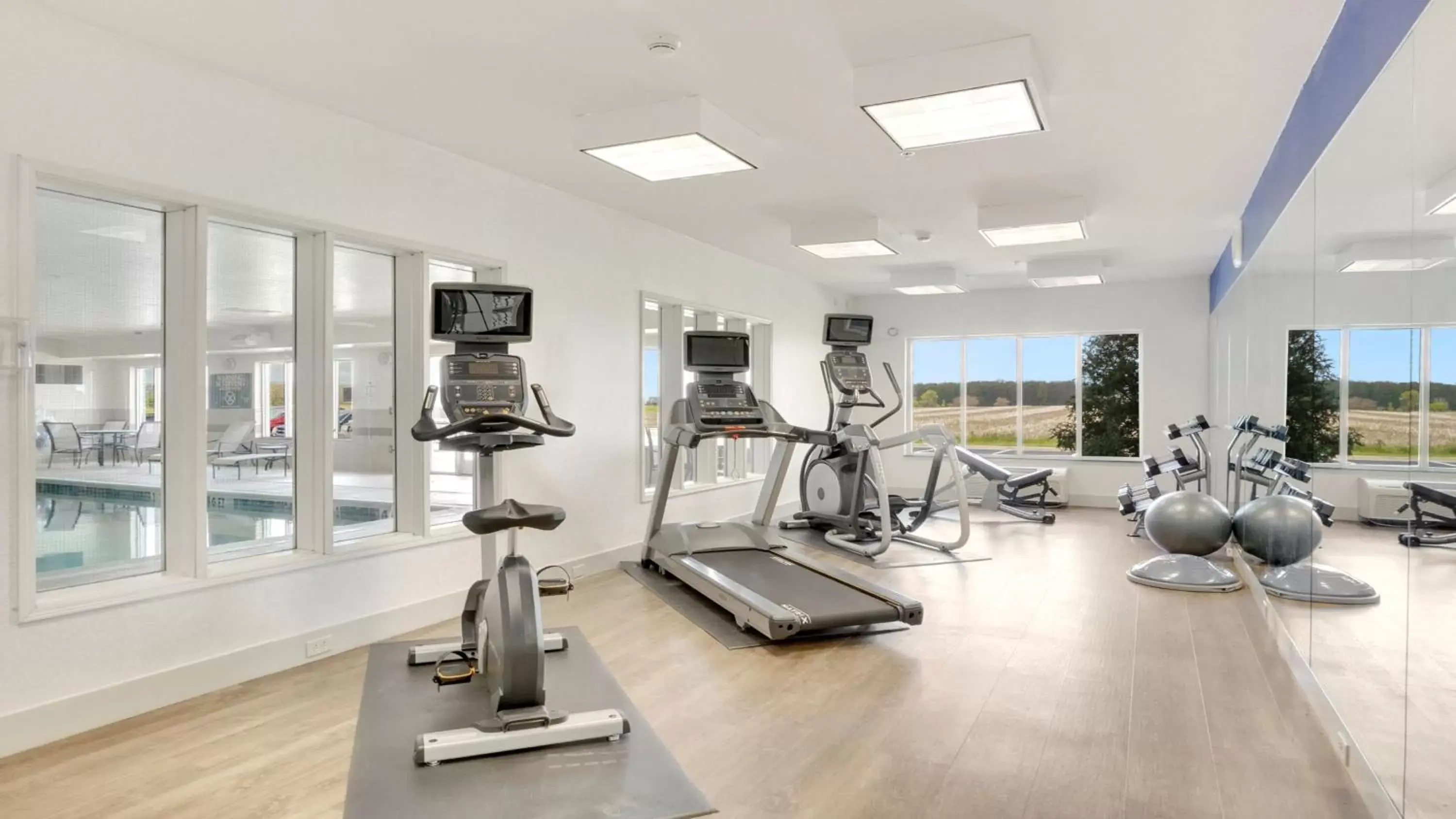Fitness centre/facilities, Fitness Center/Facilities in Holiday Inn Express Hotel & Suites Portland, an IHG Hotel