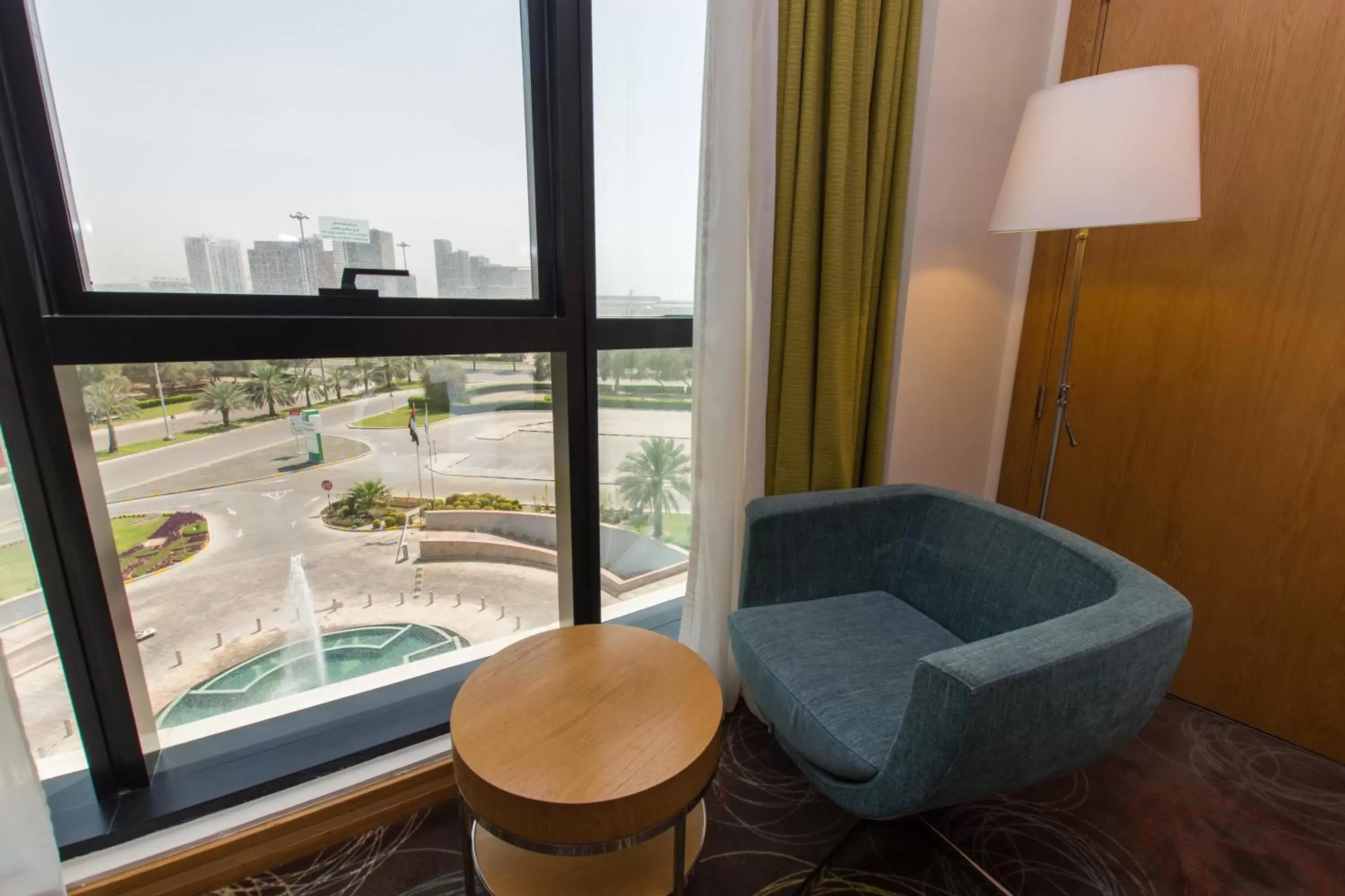 Photo of the whole room, Seating Area in Holiday Inn Abu Dhabi, an IHG Hotel