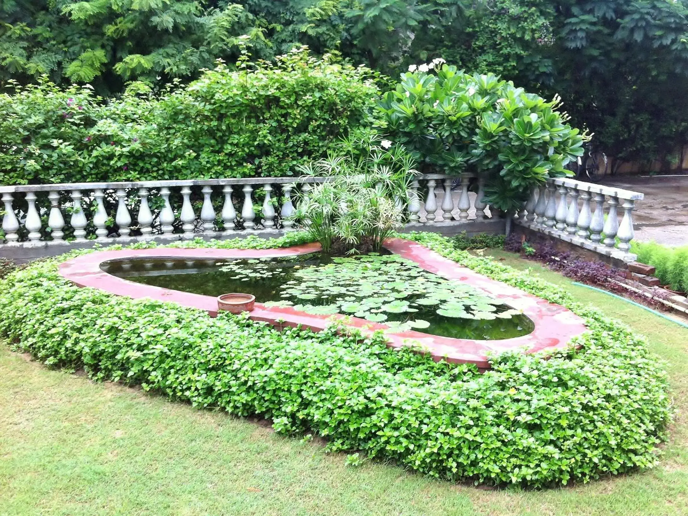 Garden in Jai Niwas Garden Hotel