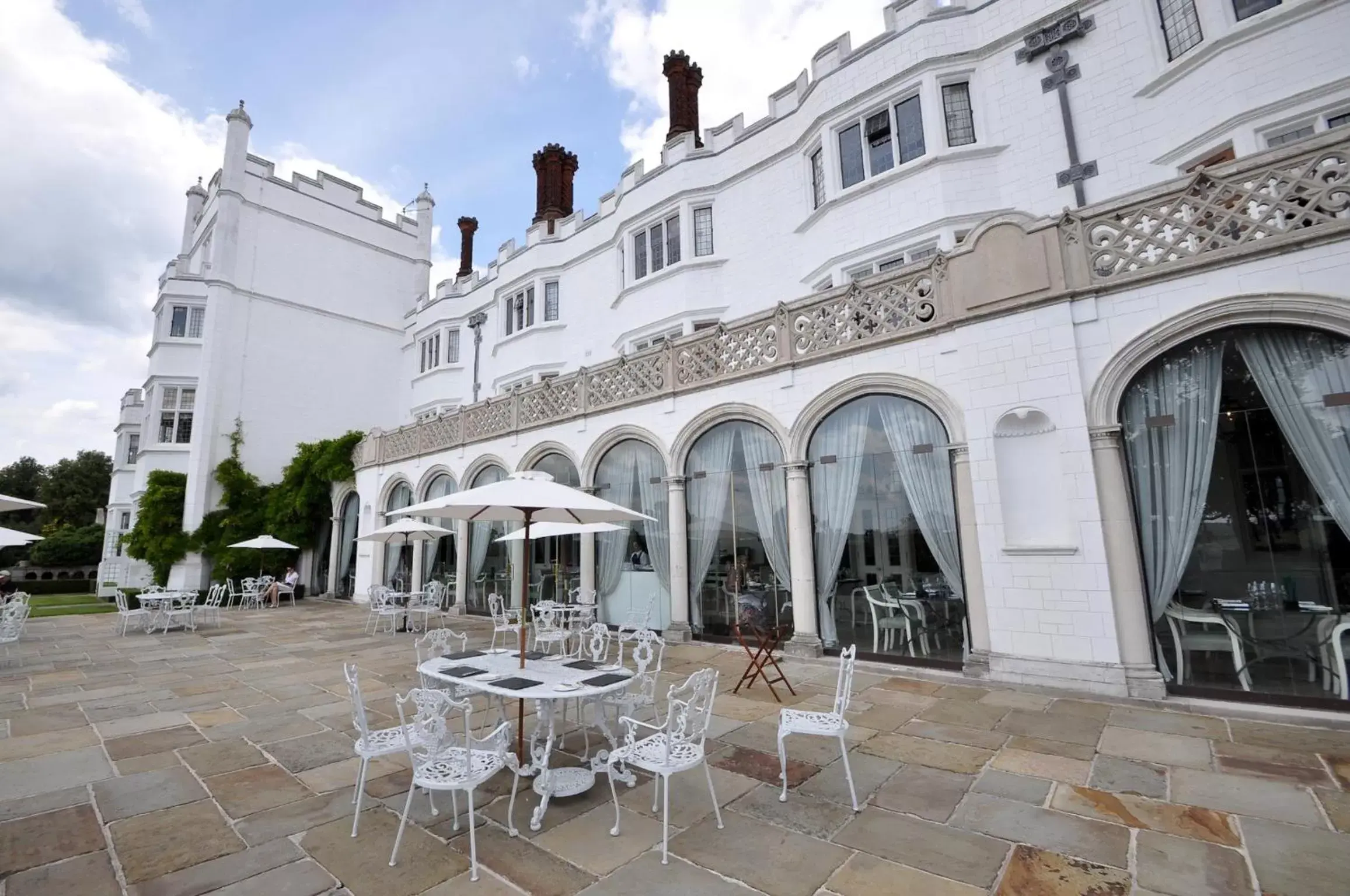 Restaurant/places to eat, Property Building in Danesfield House Hotel And Spa