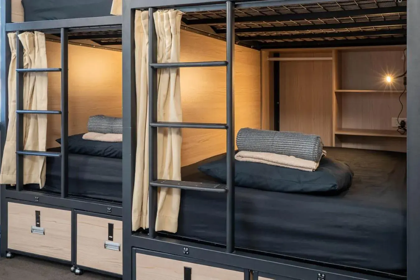 Bed, Bunk Bed in Tequila Sunrise Hostel