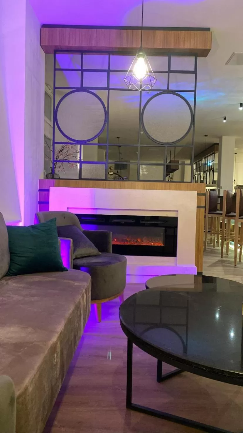 Lounge or bar in DIWOTEL l RÜSSELSHEIM