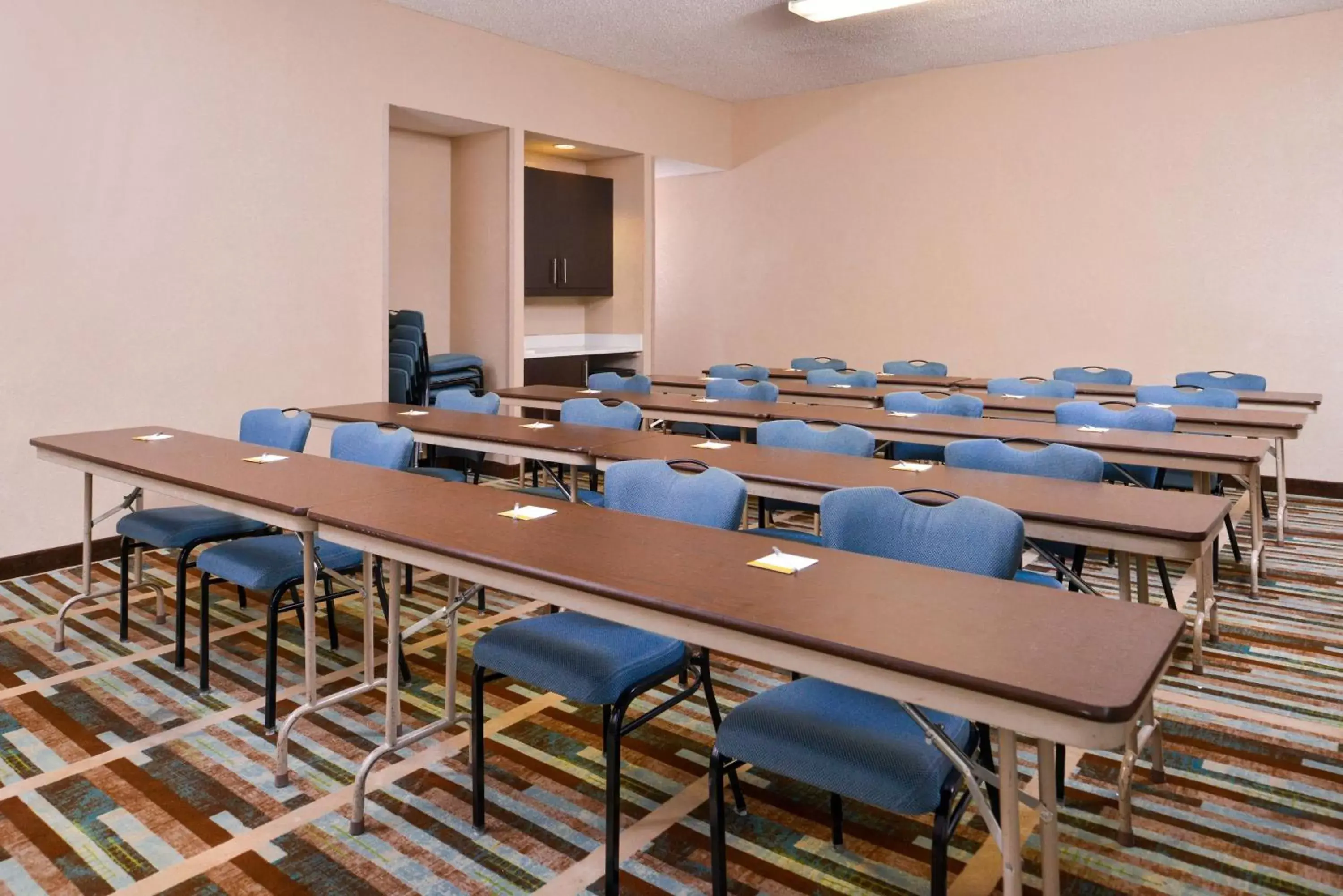 Meeting/conference room in Hampton Inn by Hilton Decatur