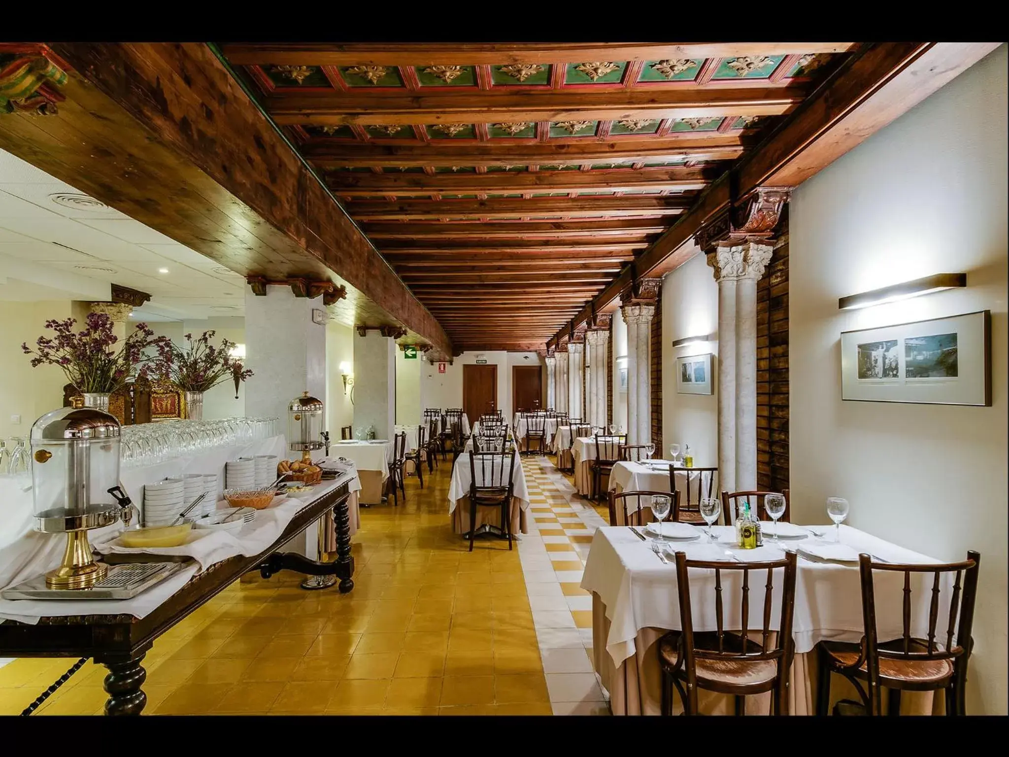 Buffet breakfast, Restaurant/Places to Eat in Hotel Murillo