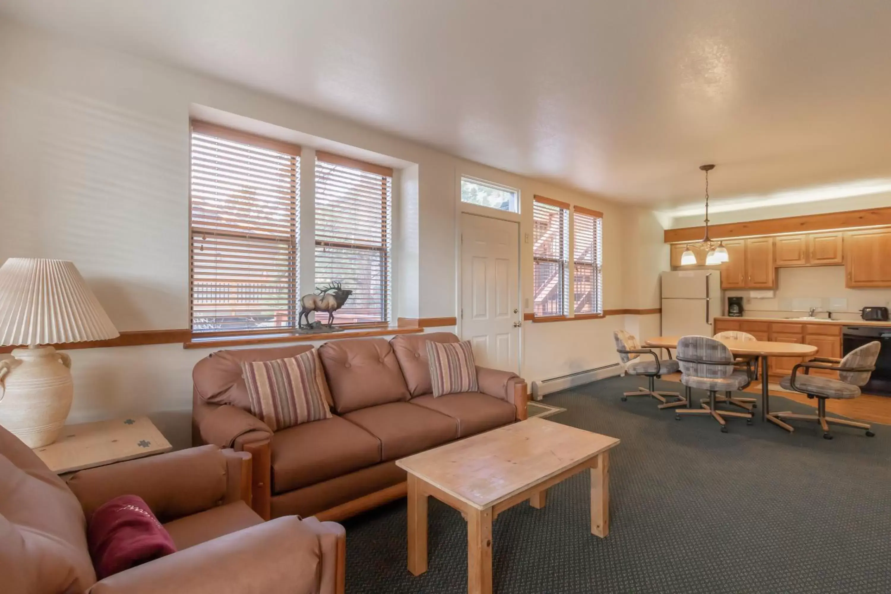 Seating Area in Wildwood Inn