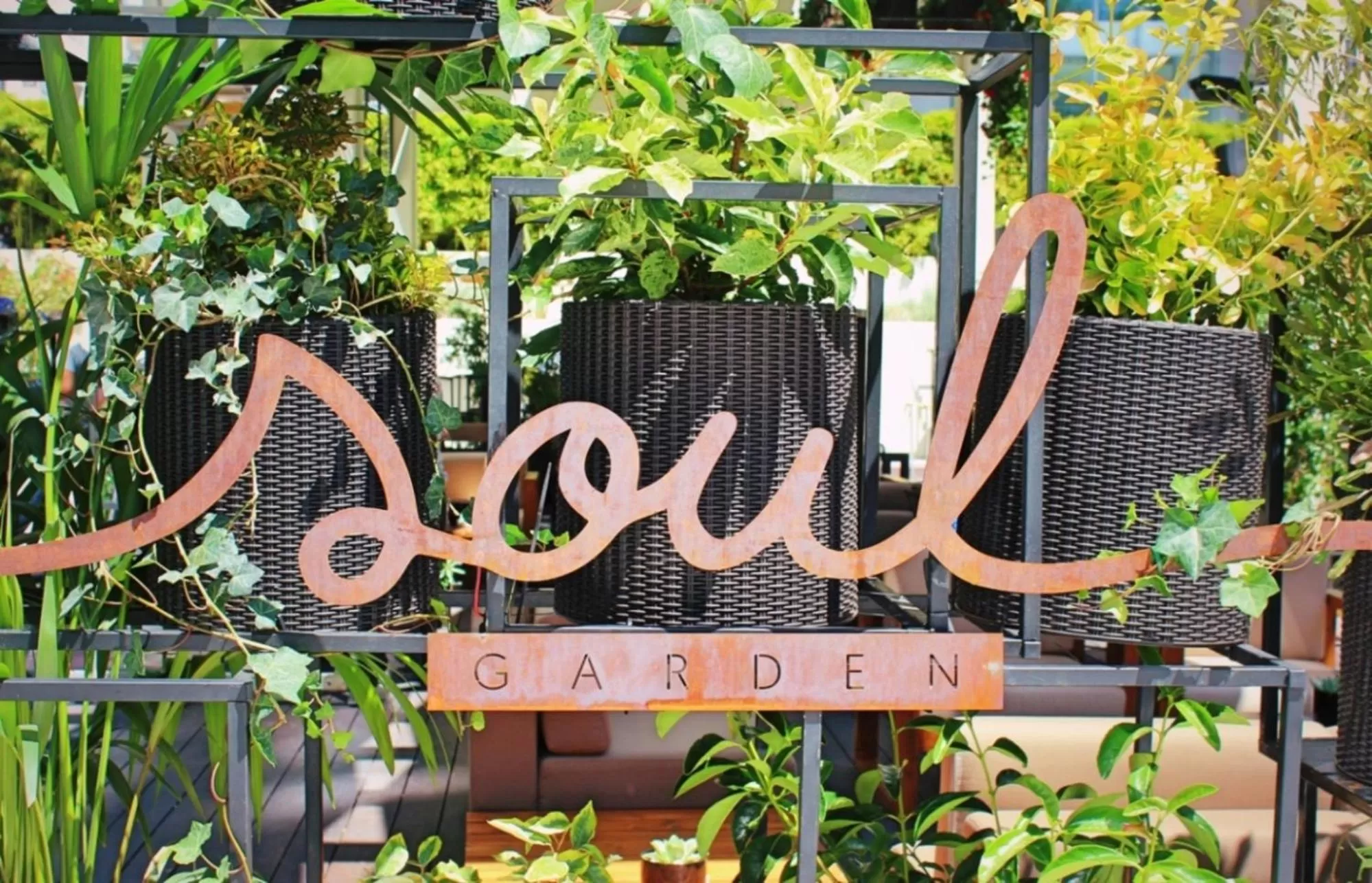 Restaurant/places to eat in Corinthia Lisbon