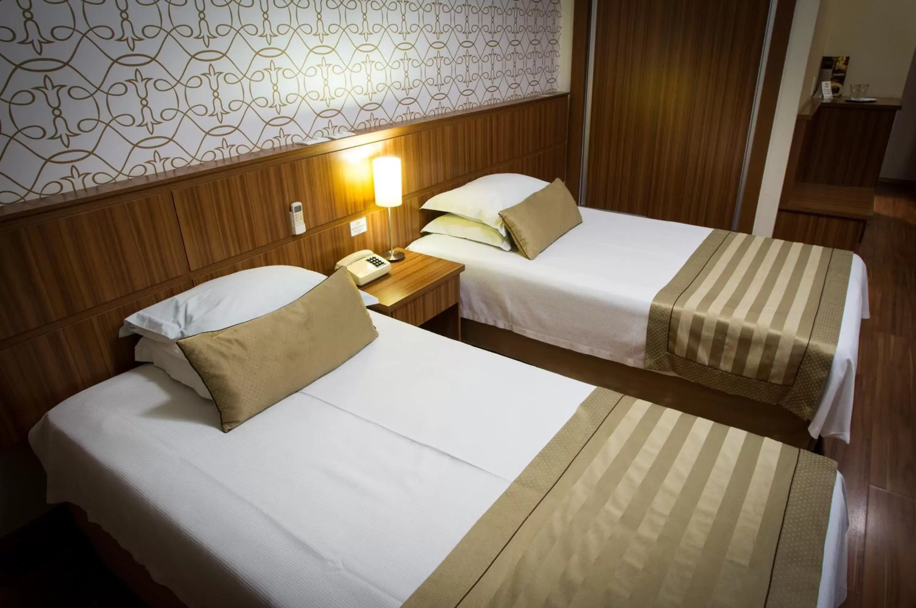 Bedroom, Bed in LEON PARK HOTEL e CONVENÇÕES - Melhor Custo Benefício