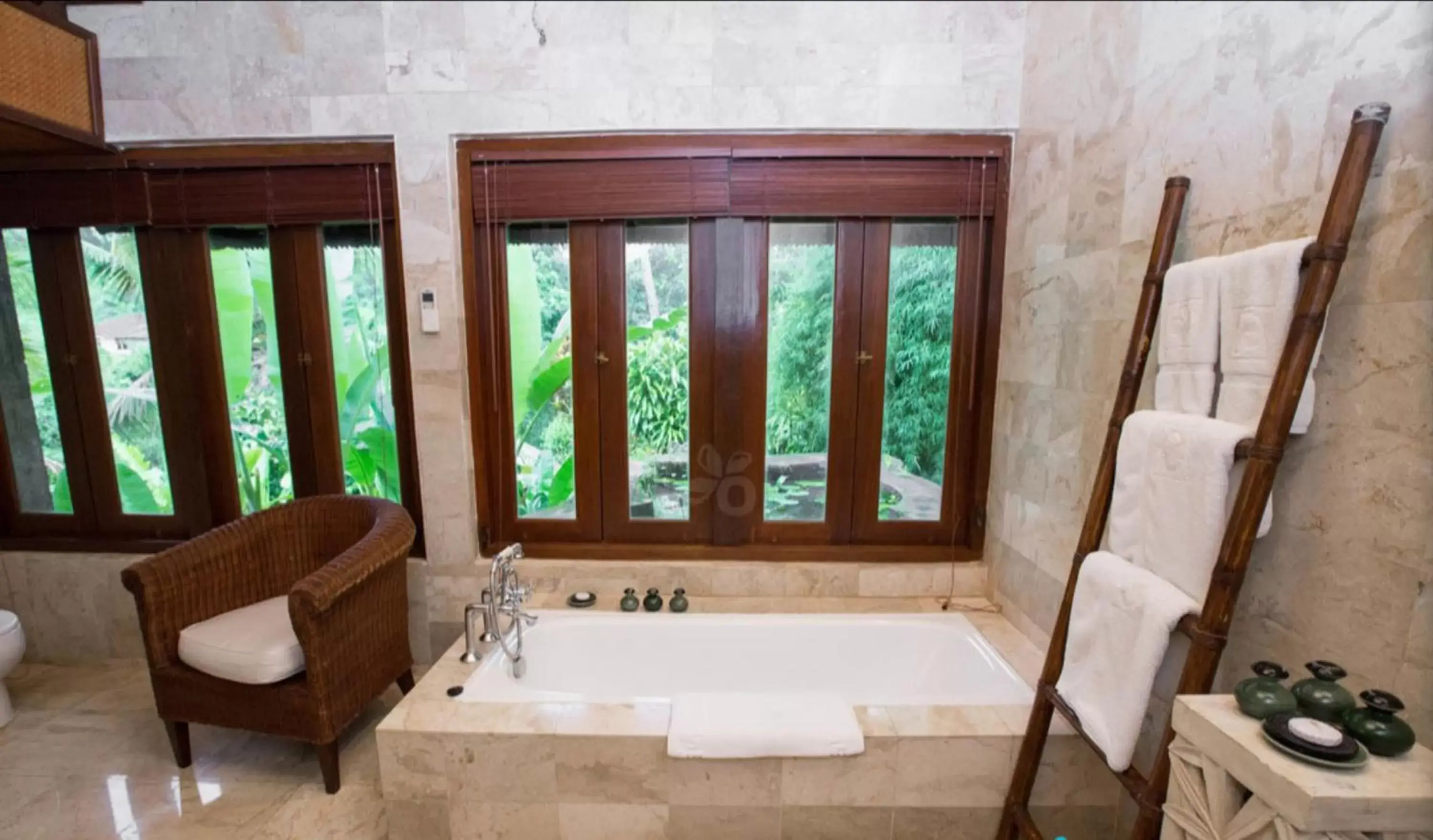 Bathroom in Ibah Bathroom in Ibah