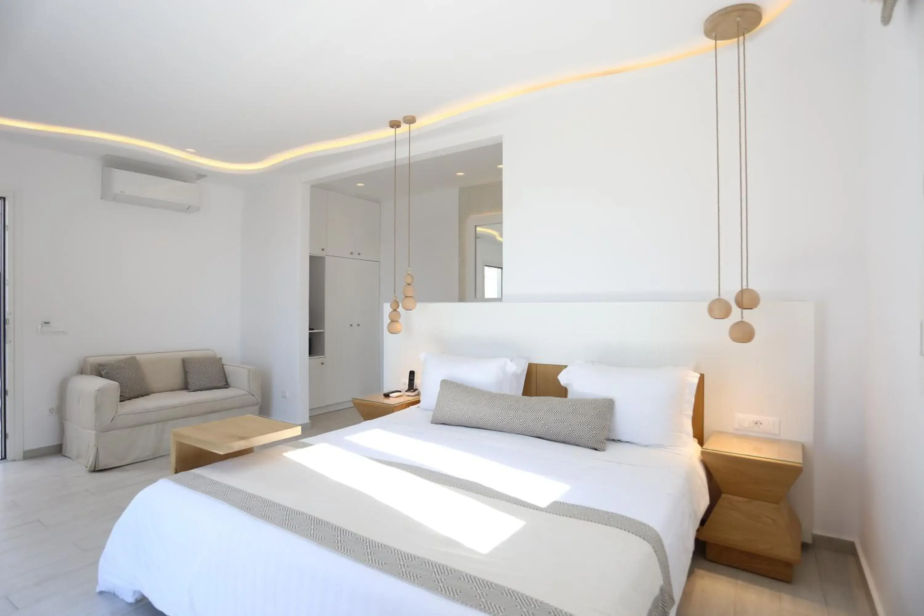 Deluxe Suite in Damianos Mykonos Hotel