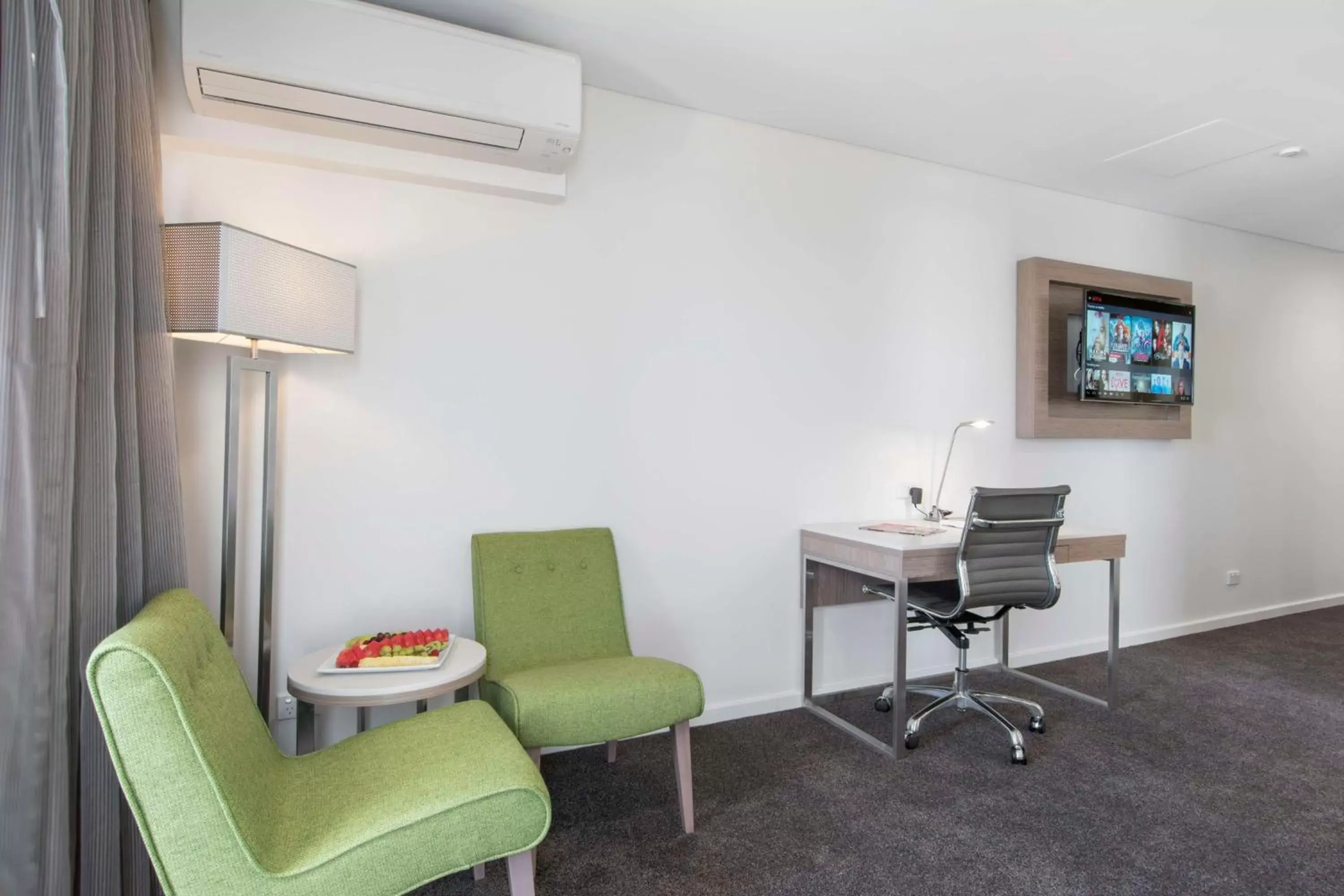 Seating Area in Metro Hotel Perth