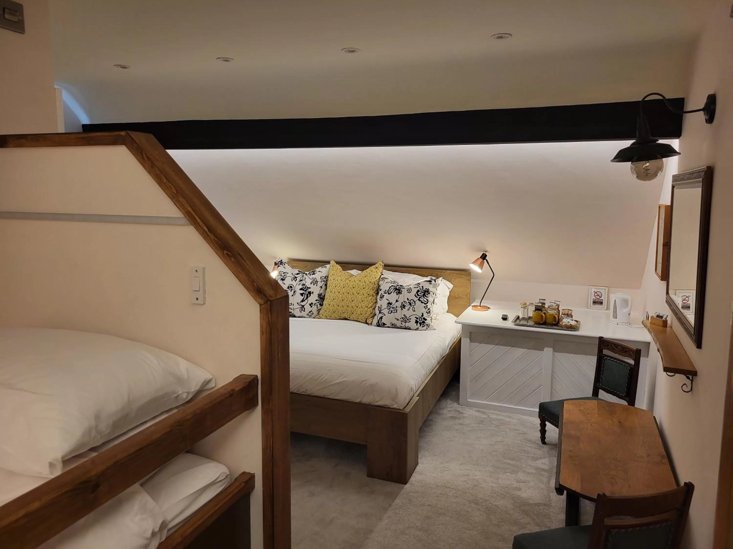 Bed in St George's Guest House