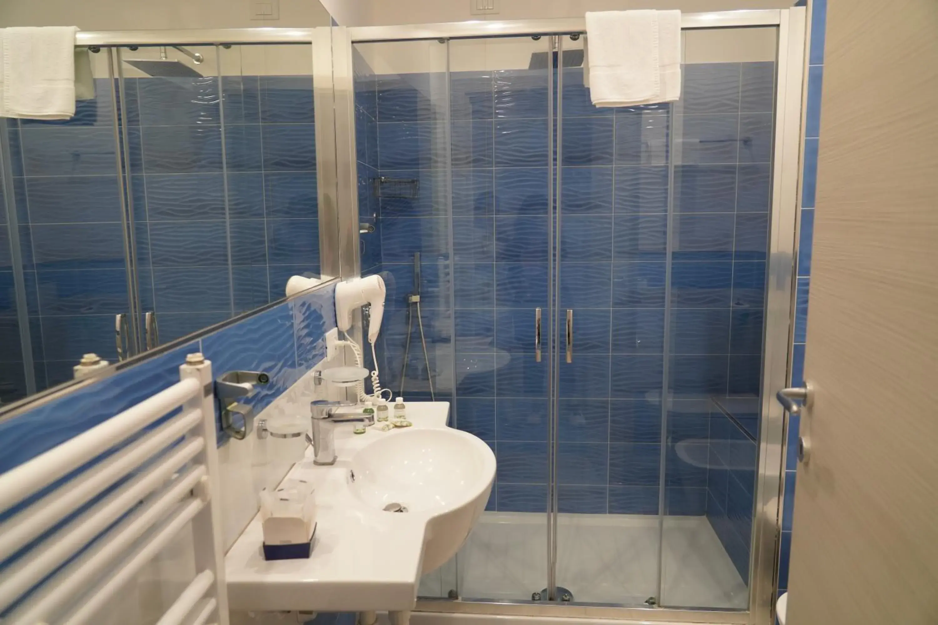 Shower, Bathroom in Hotel Parco Delle Agavi