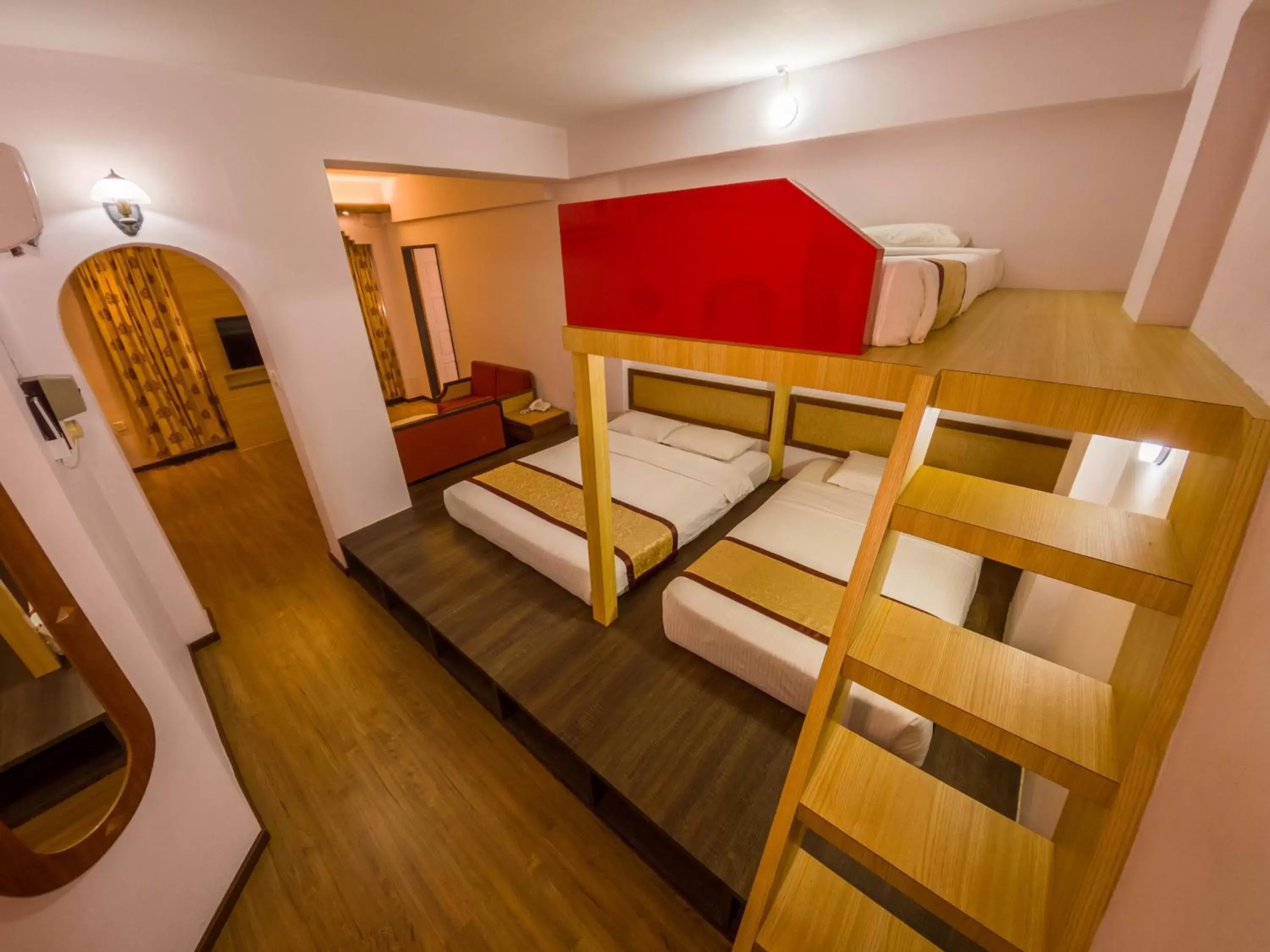 Bunk Bed in Miri Hotel
