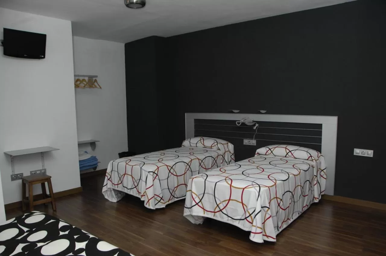 Photo of the whole room, Bed in Hotel La Colombina