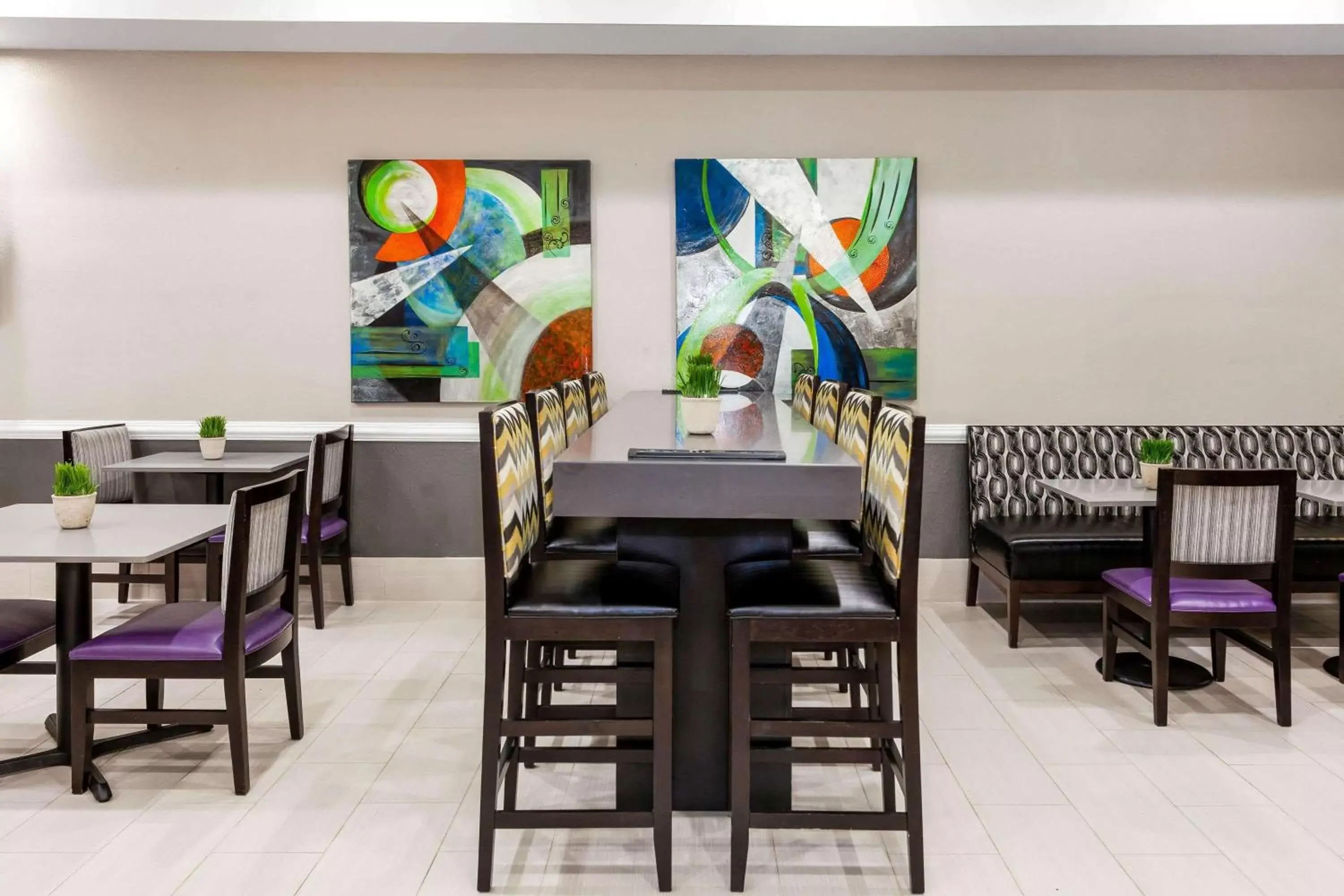Lobby or reception, Restaurant/Places to Eat in La Quinta by Wyndham Laredo Airport