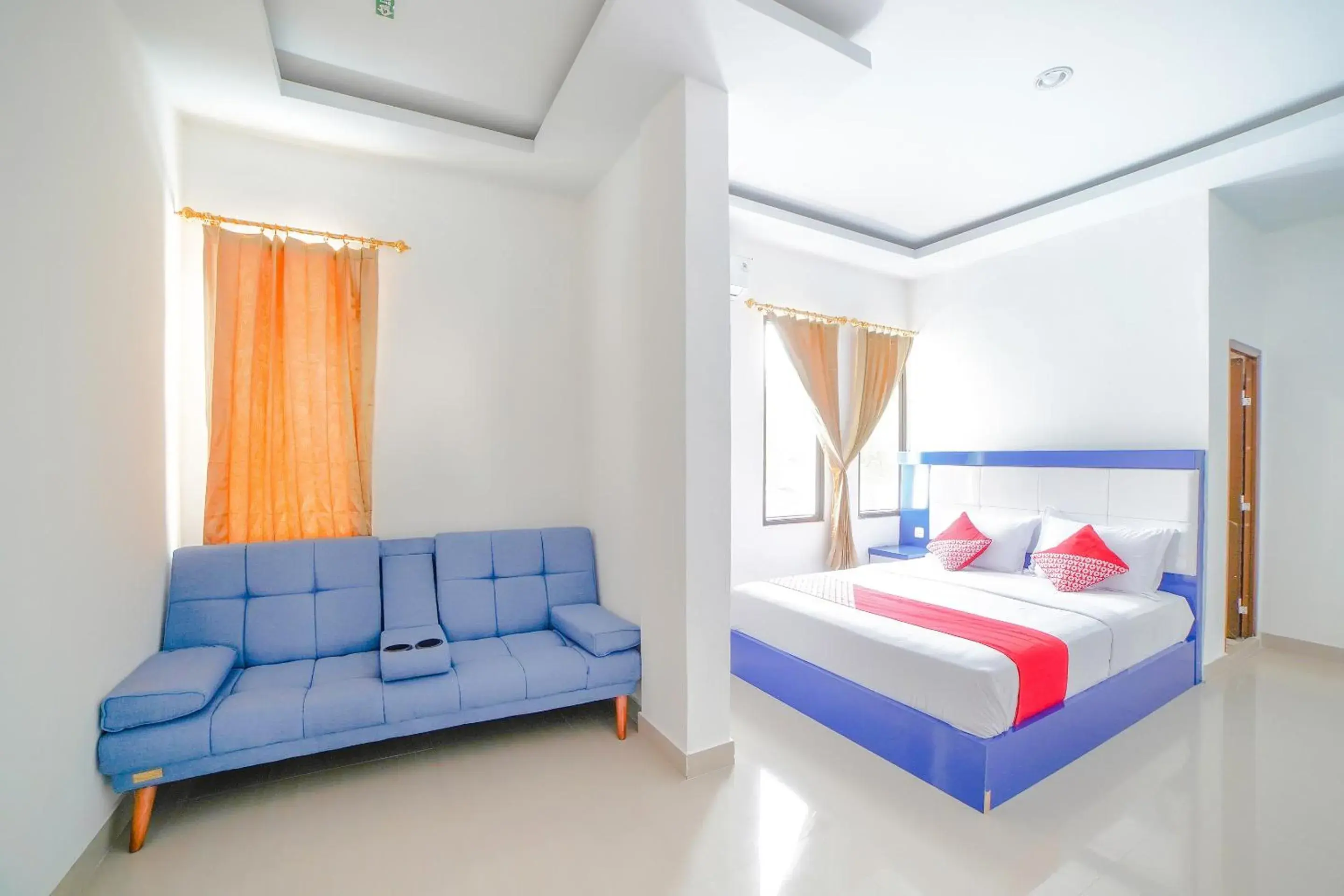 Bedroom in SUPER OYO 90457 Anara Residence & Guest House