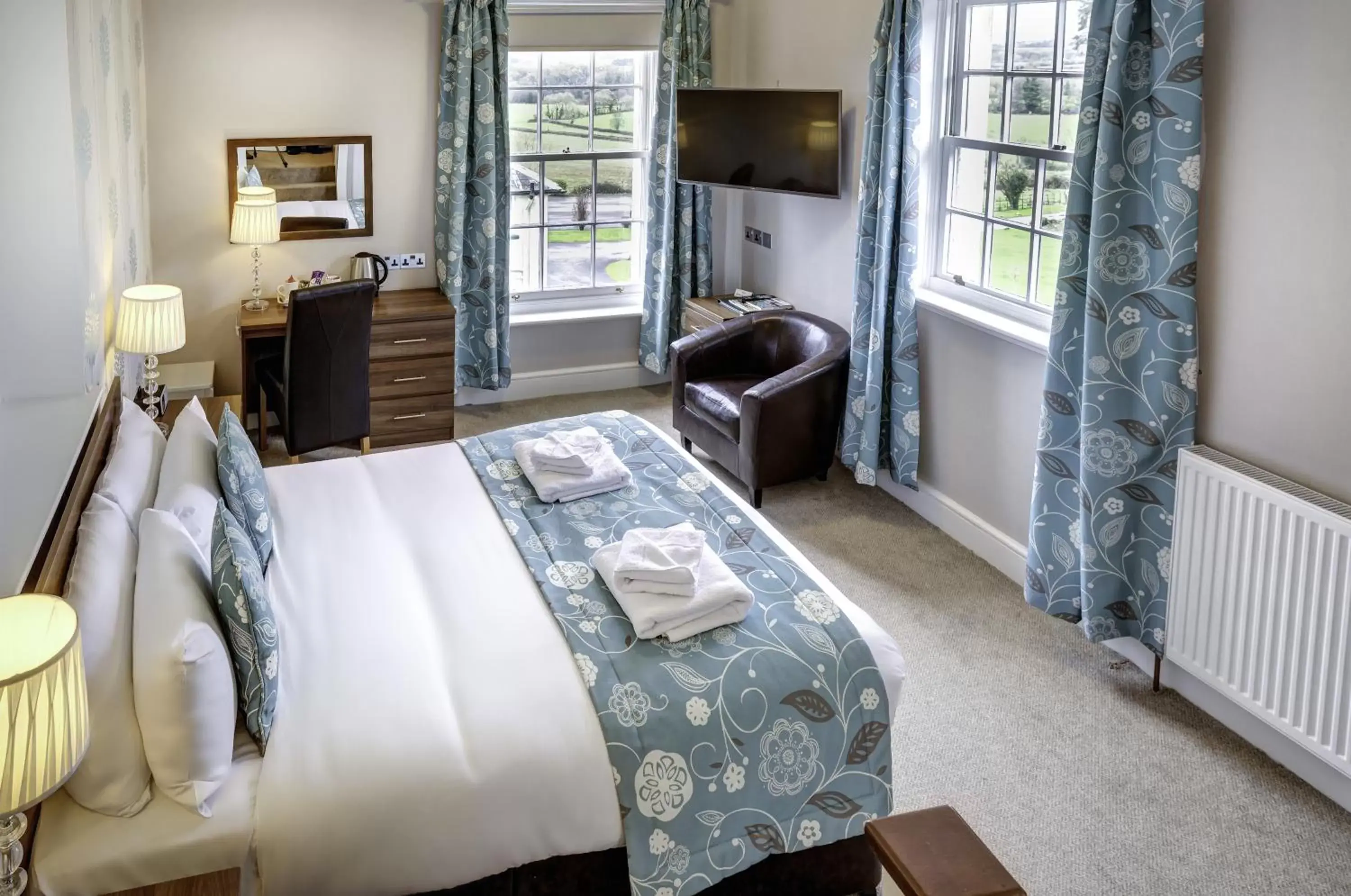 Shower, Bed in Lord Haldon Country Hotel, Sure Hotel Collection by Best Western Shower, Bed in Lord Haldon Country Hotel, Sure Hotel Collection by Best Western