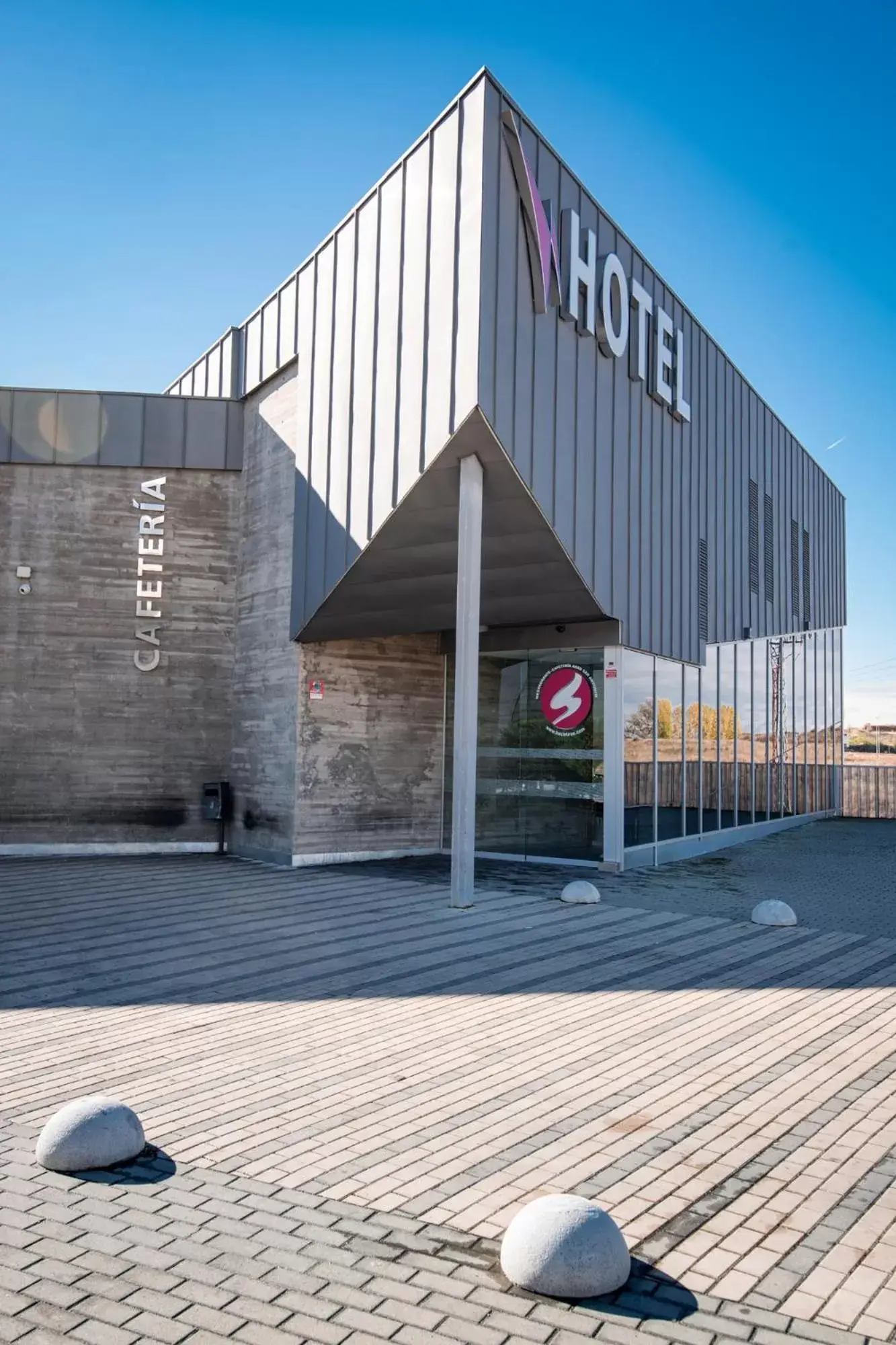 Property building in ARVA Abad San Antonio Property building in ARVA Abad San Antonio